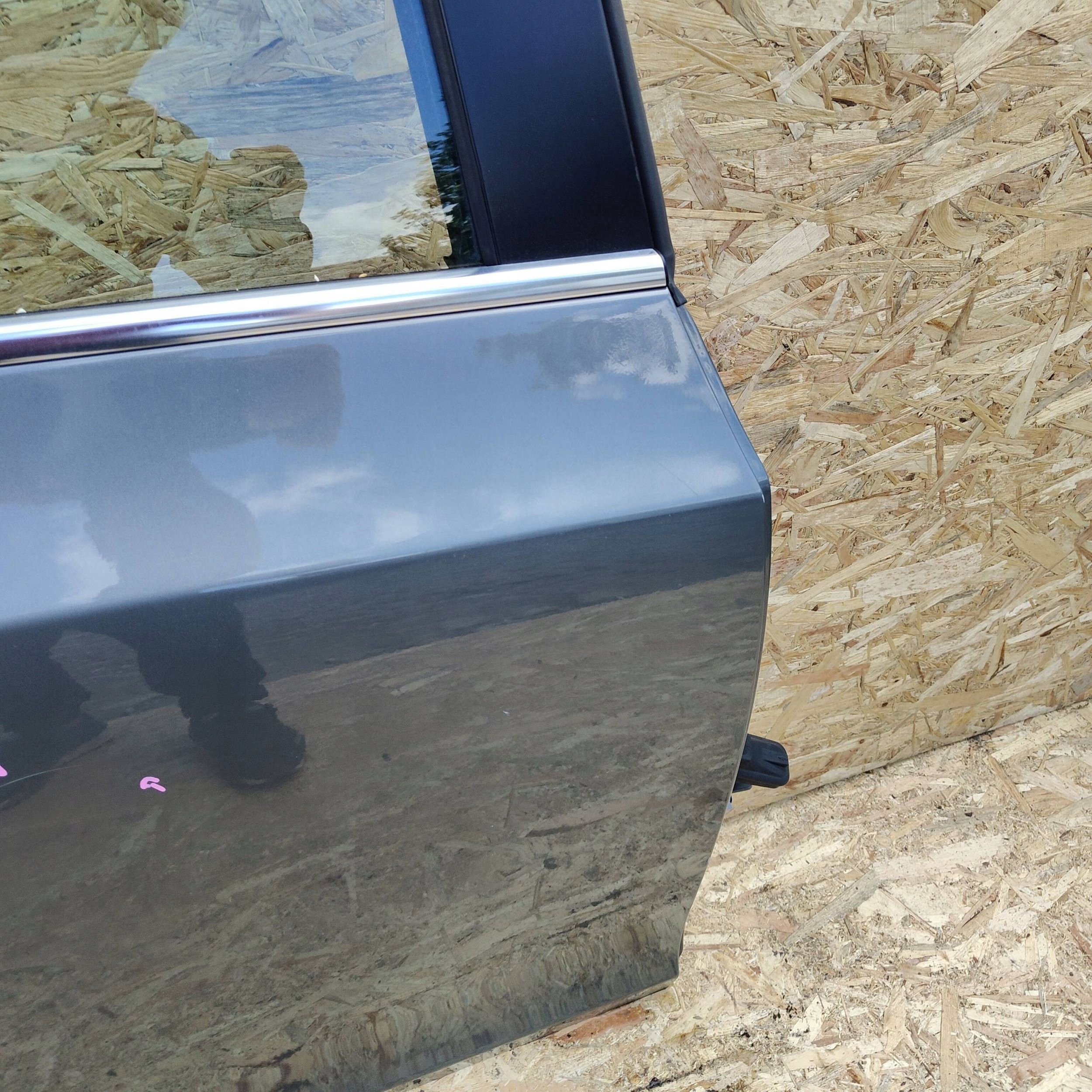 door rear. rear part side right Chevrolet Cruze
