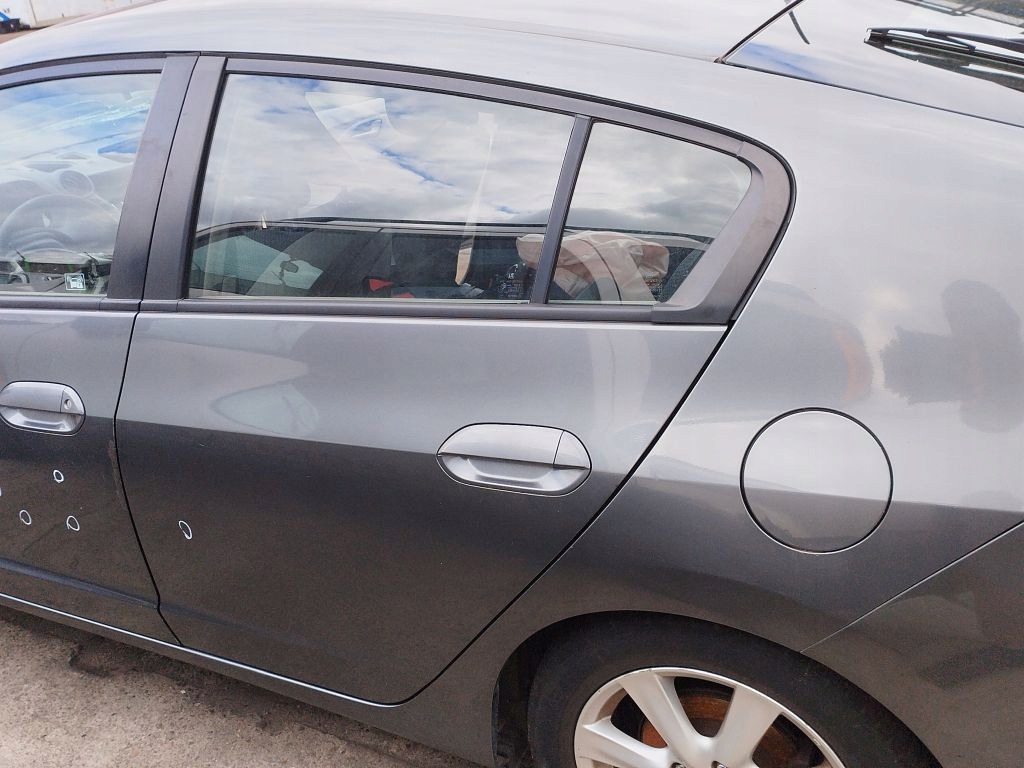 Honda Insight II 2 door left rear part rear. NH737MX
