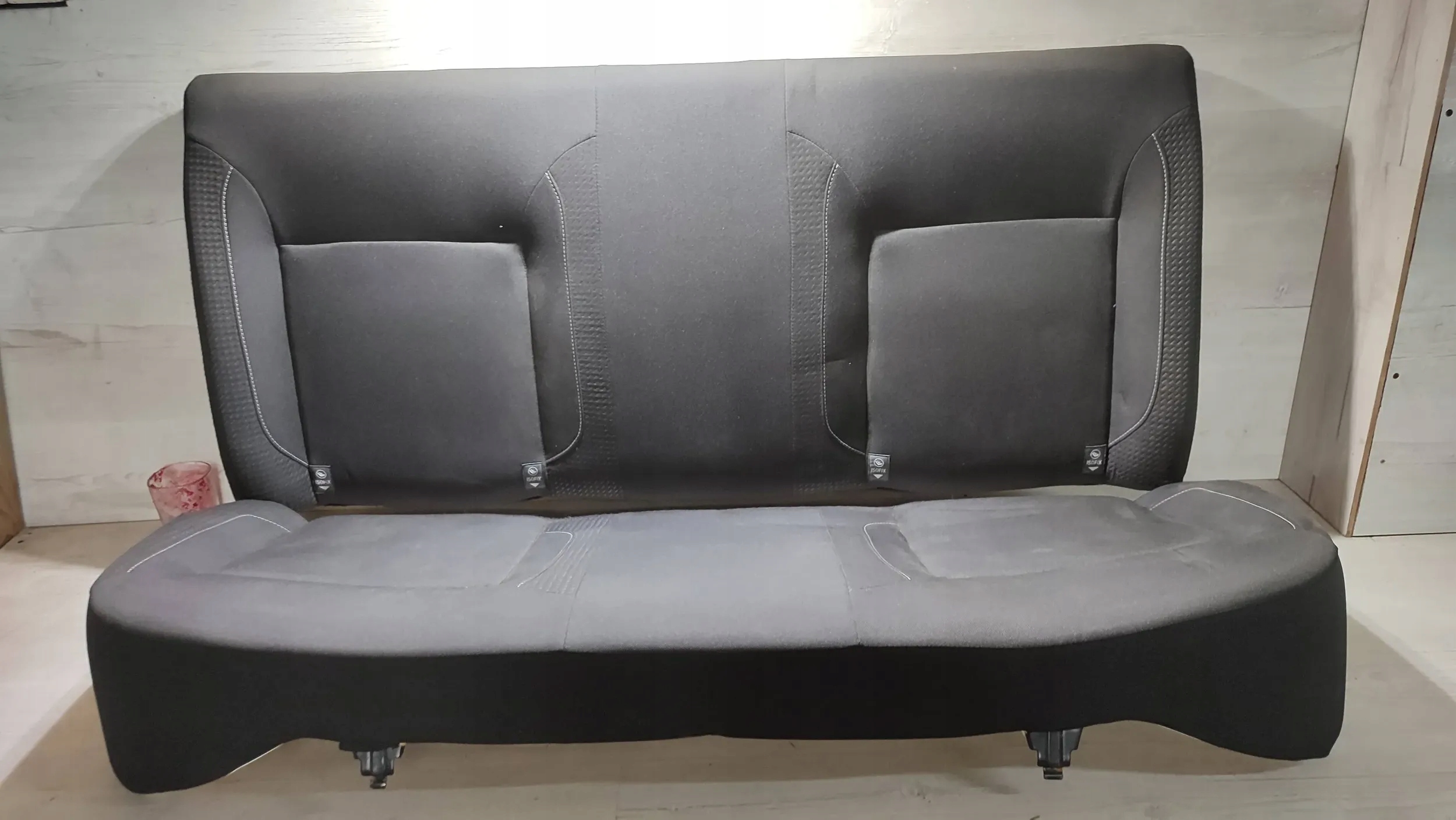 Dacia LOGAN II 2019 диван зад