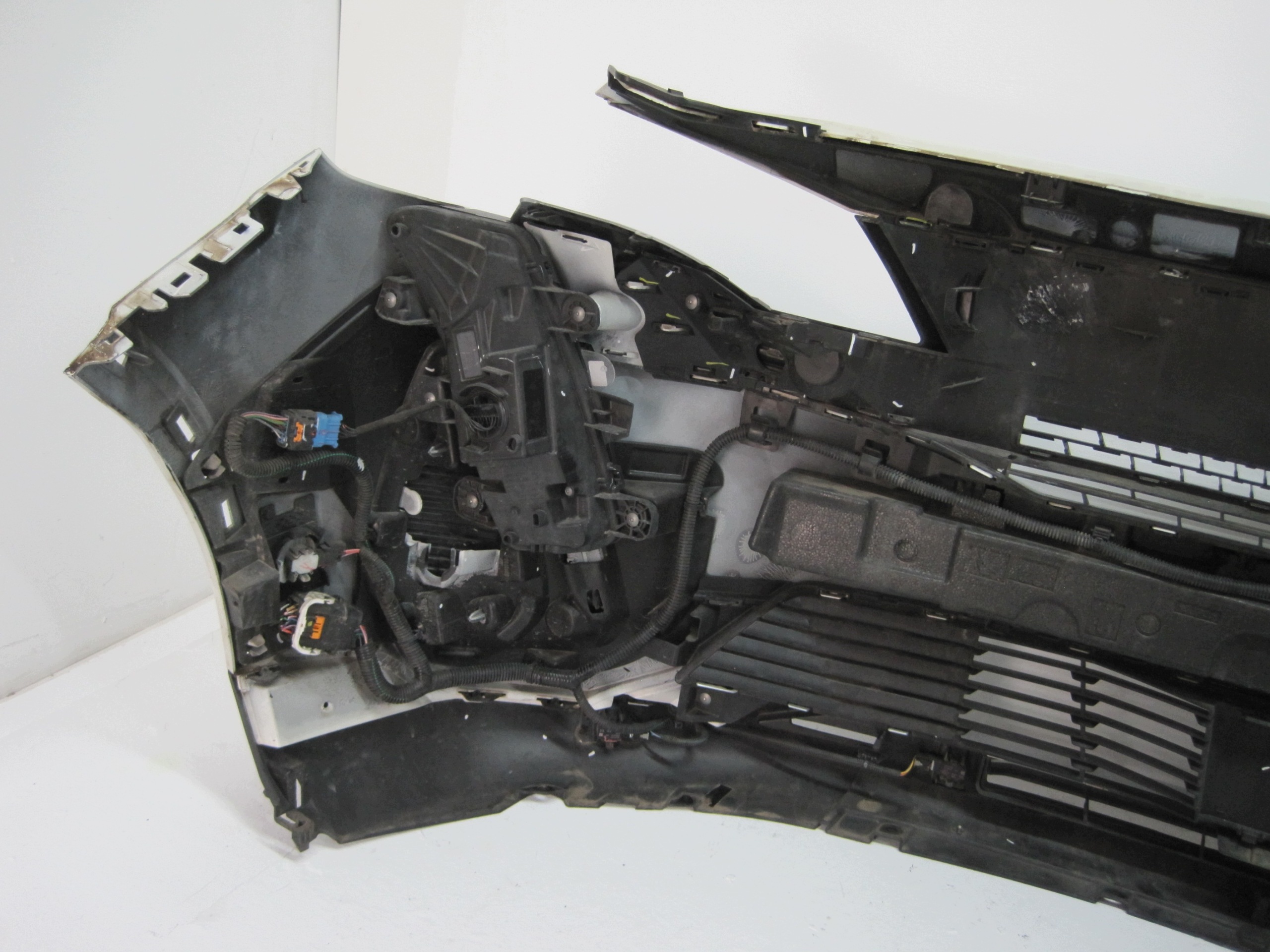 bumper PEUGEOT 3008 II LIFT 6 PDC 23R front front