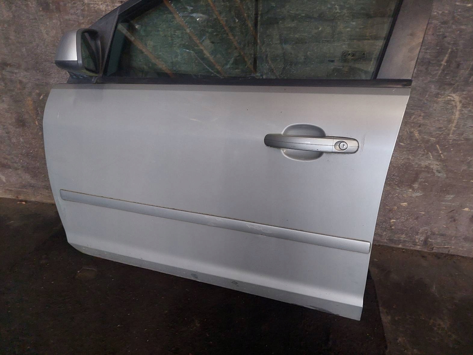 door complete left front FORD FOCUS MK2 03 HB 5D