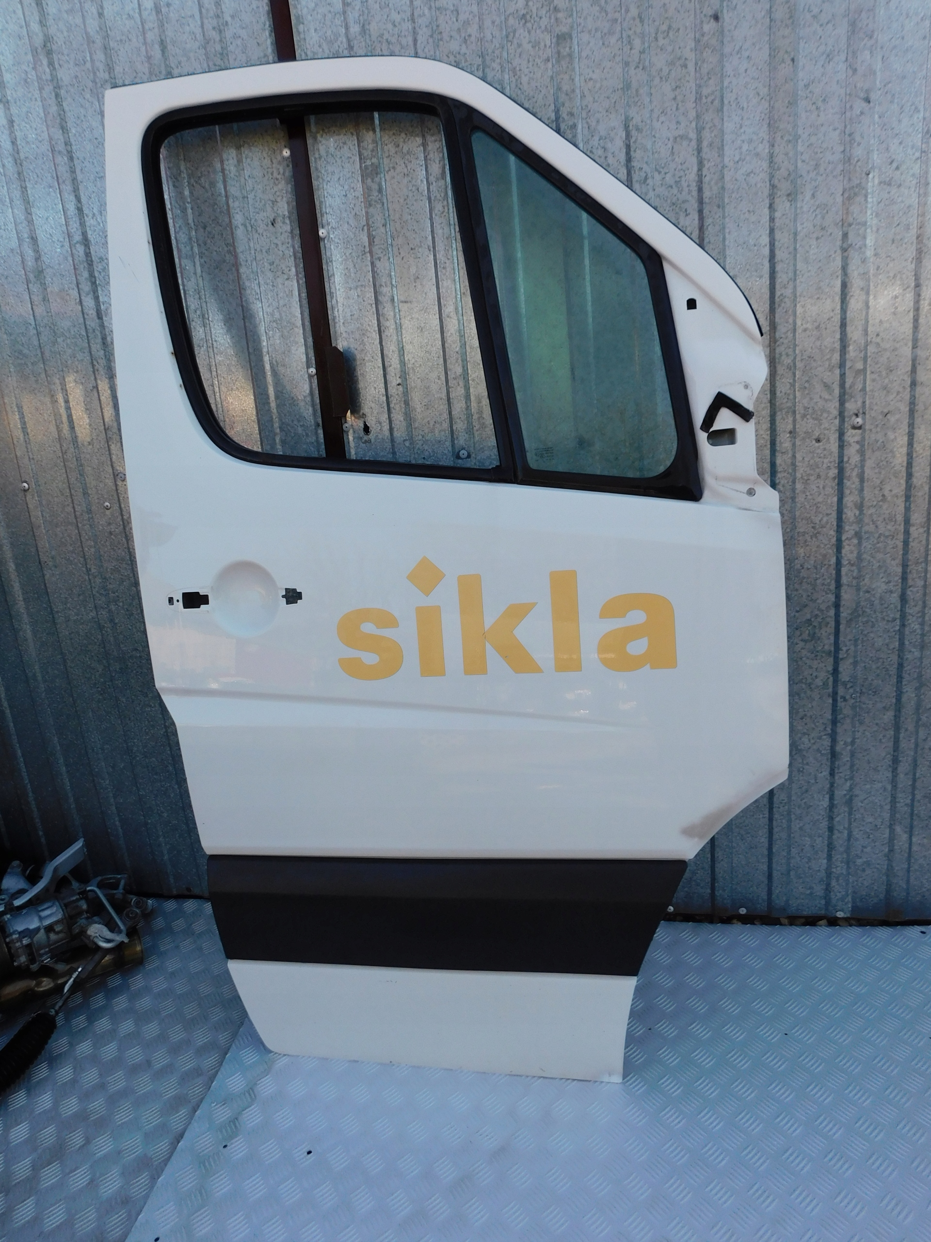 door right front of the passenger Sprinter W906 VW Crafter without RDZY nice
