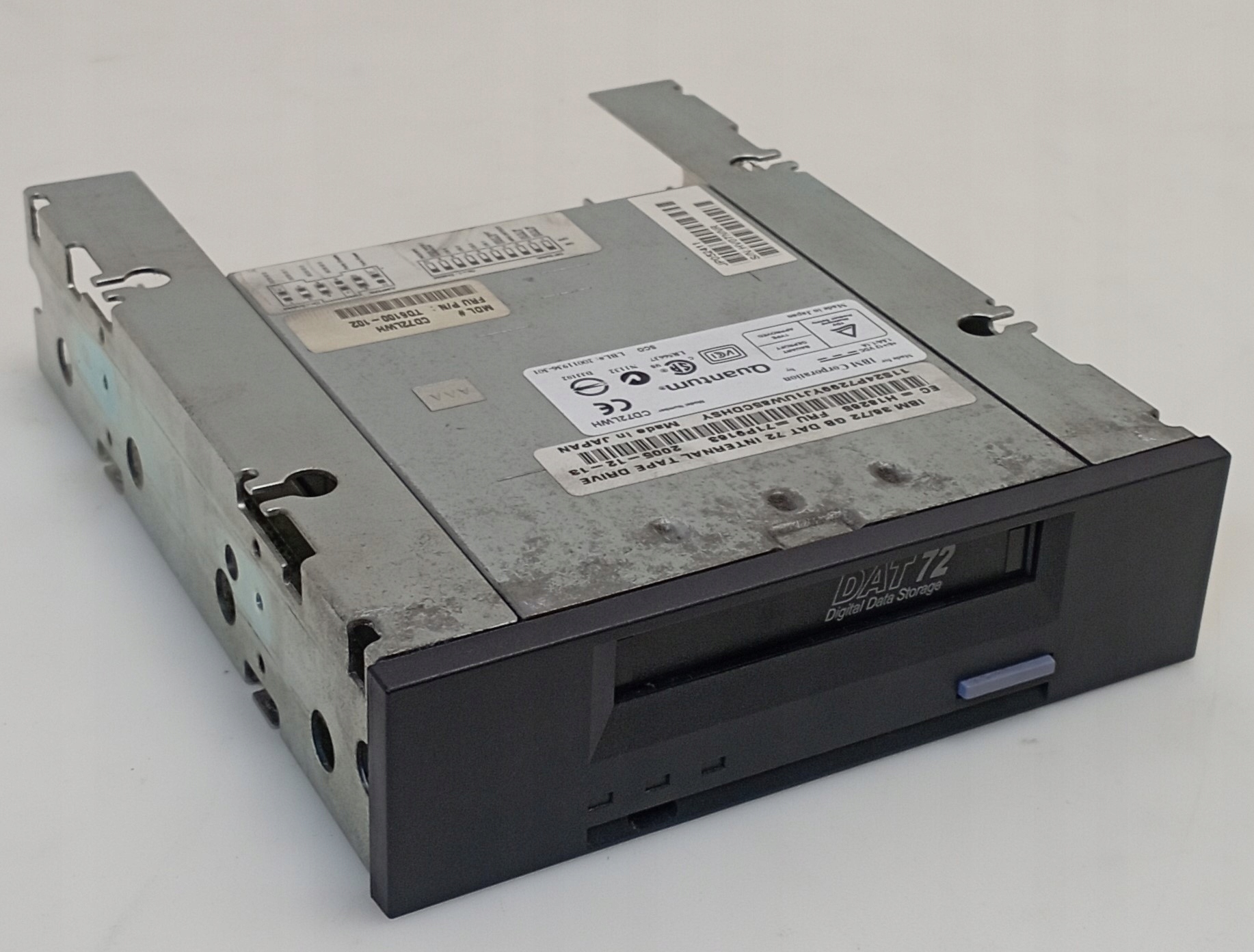 Streamer QUANTUM CD72LWH SCSI 5.25'' IBM 36/72 GB Internal Tape Drive (M)