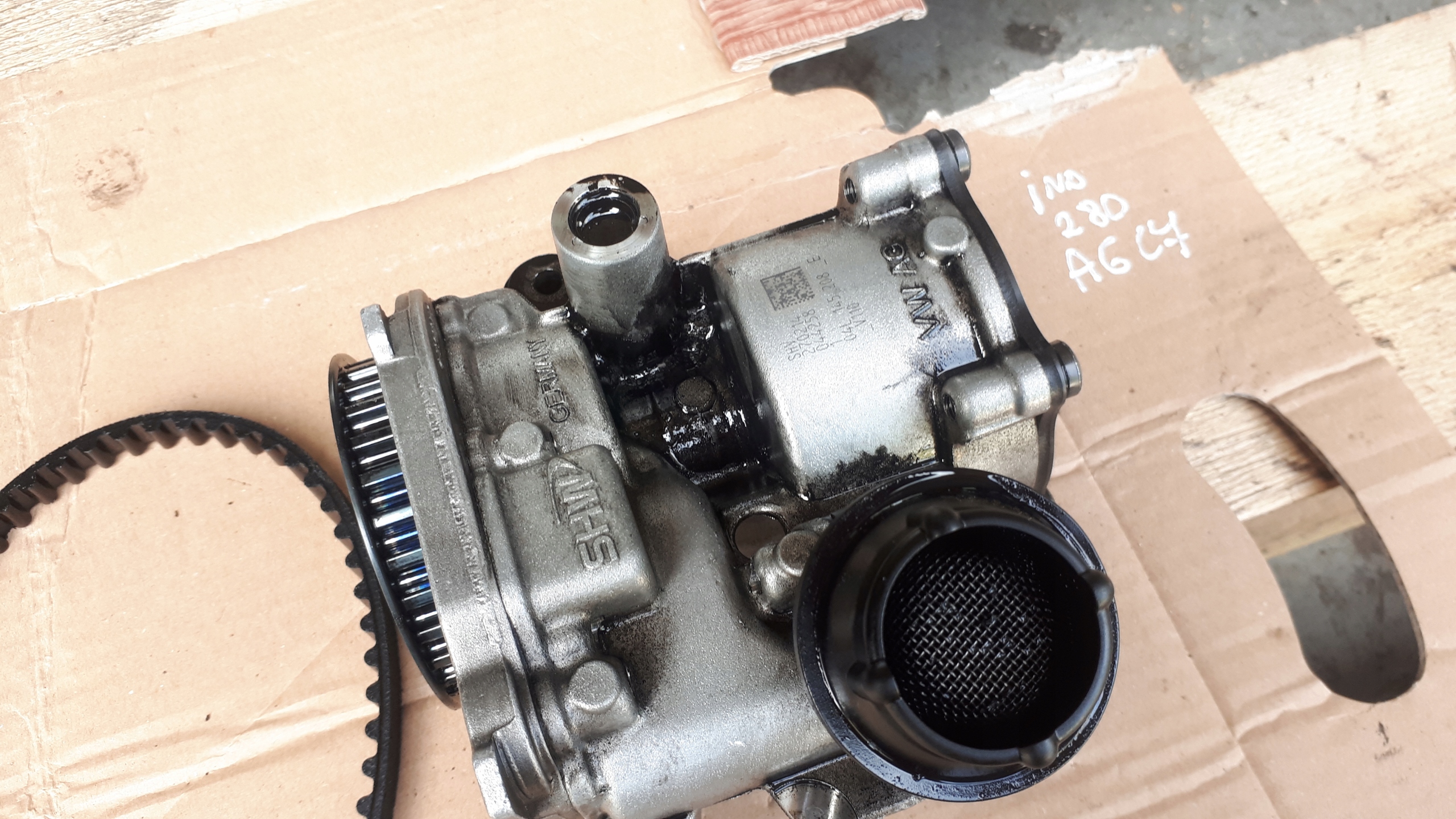 A6 C7 4G Ölpumpe 2.0 TDI 04L145208E VW AUDI