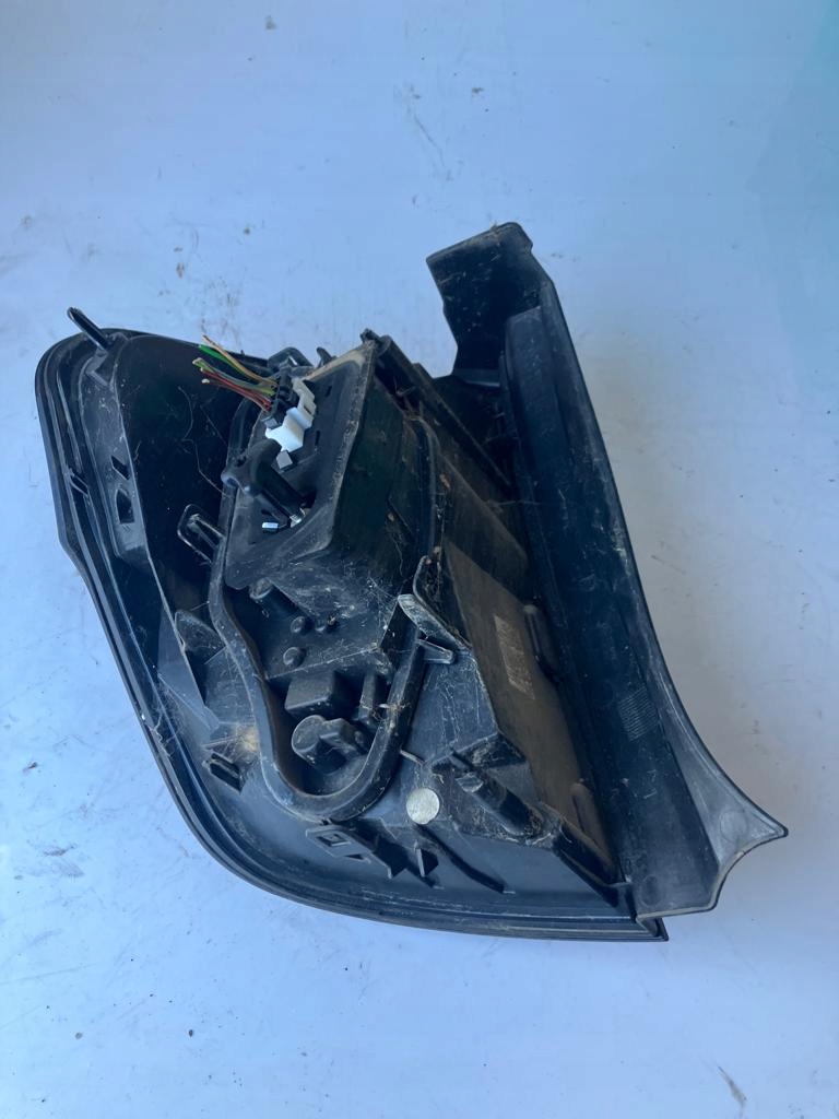 light right rear part C3 II 9673805280