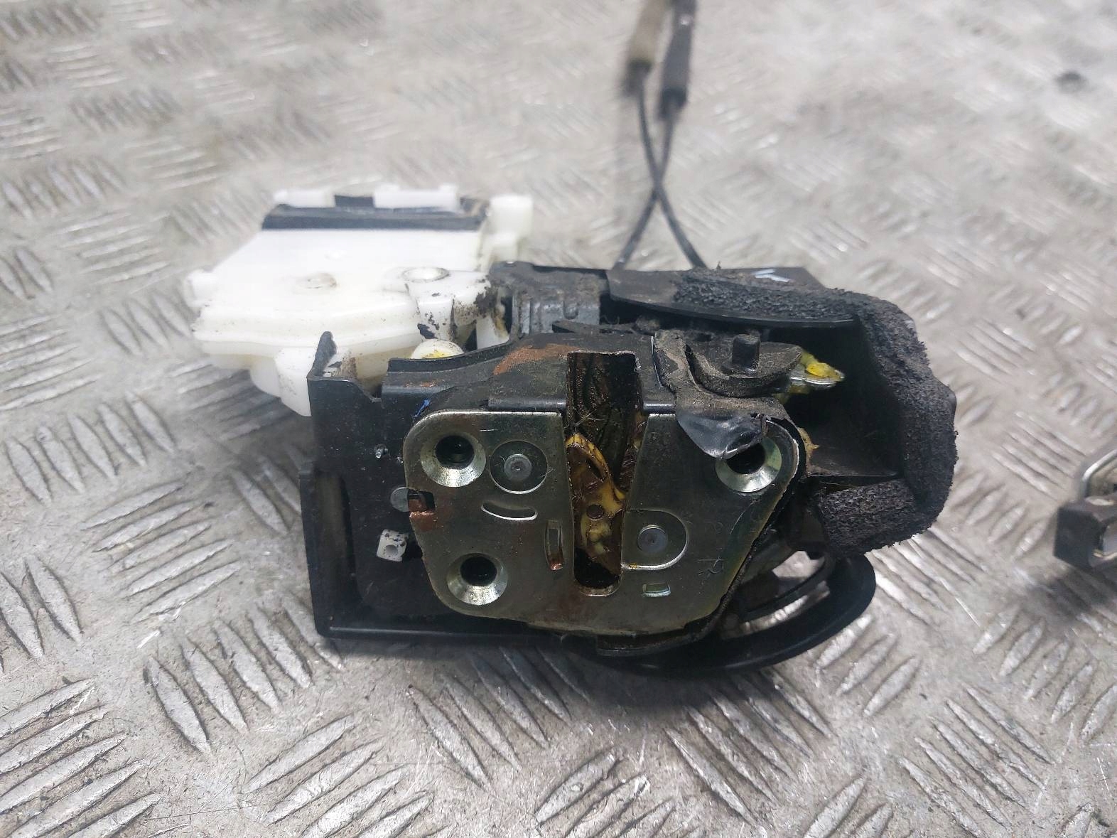 lock door right rear part + handle left + right MAZDA CX-9 and LIFT 4+2 PIN