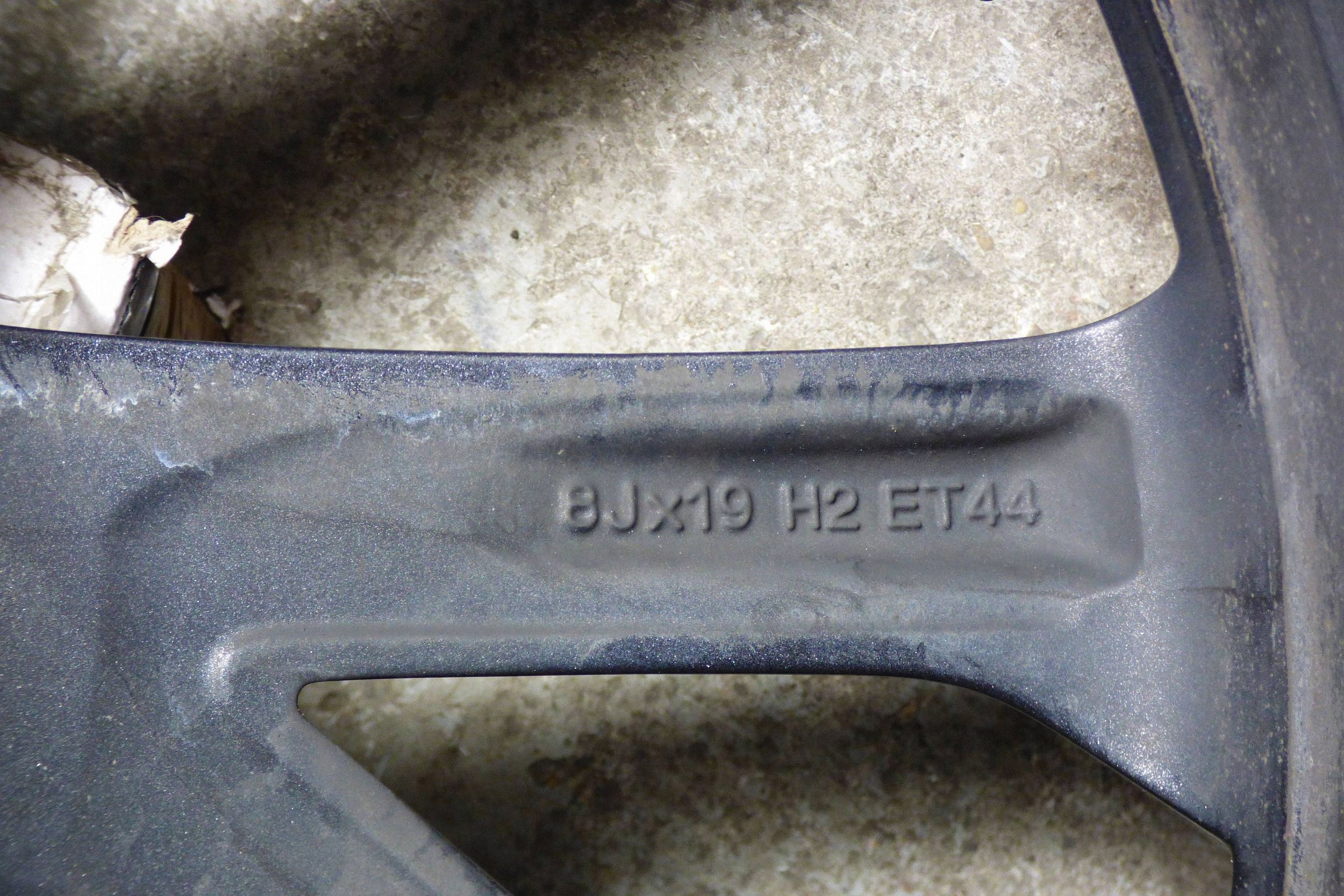 Skoda Superb B8 3V 3V0 disk disk 19 5x112 3V0601025AP 100% PROSTA