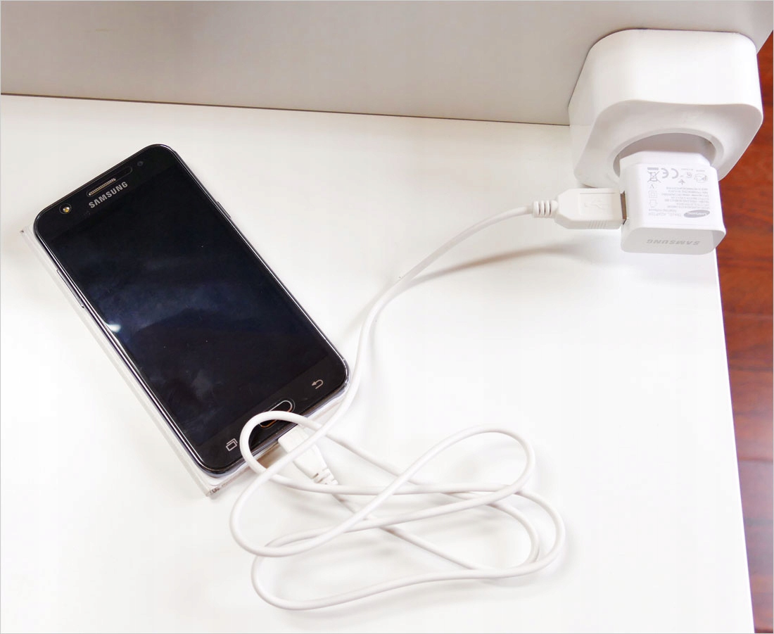 Zasilacz ORYGINALNA Ładowarka gniazdko Samsung galaxy S10+ Kolor biały