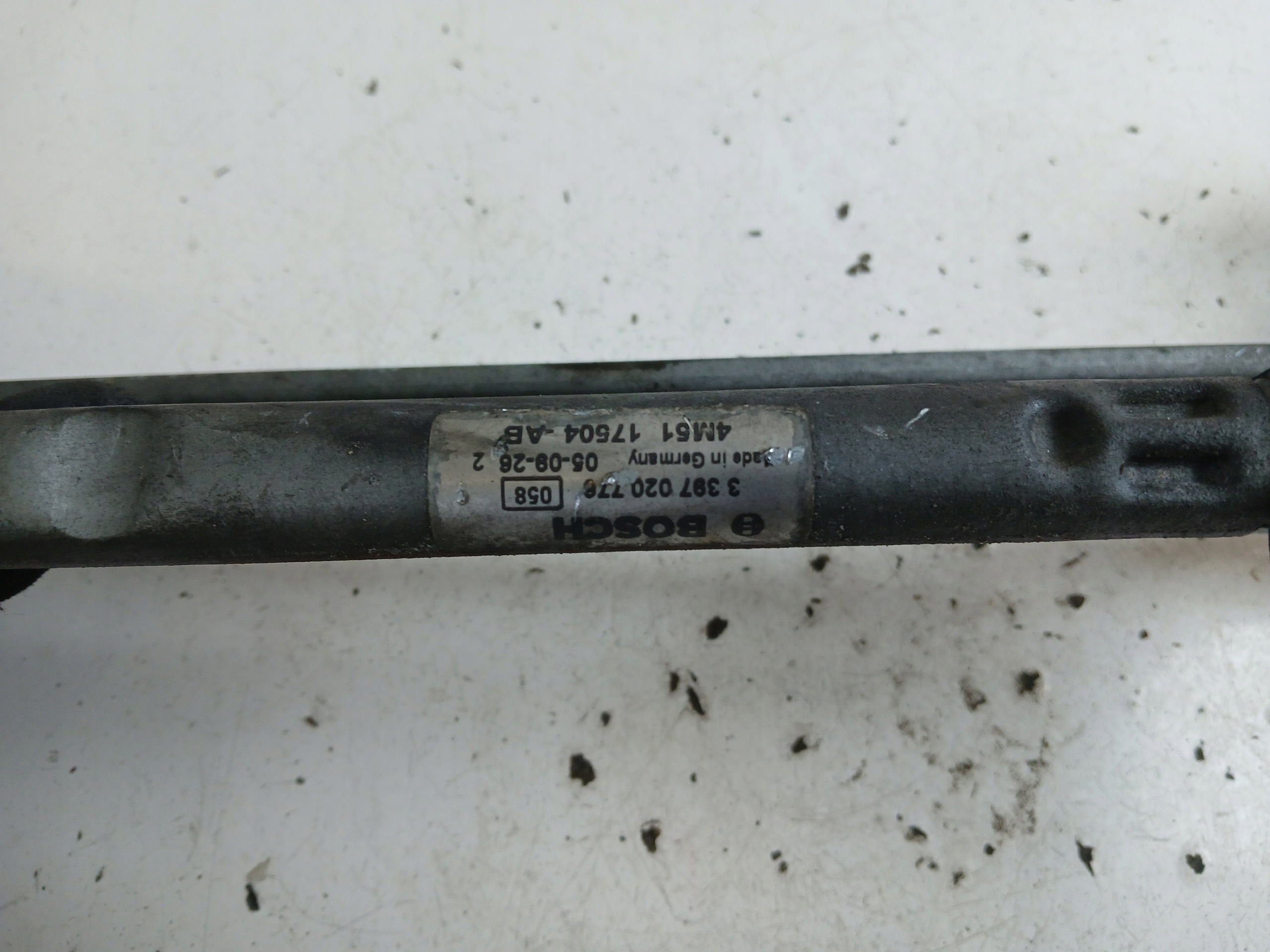 FORD FOCUS MK2 wiper mechanism front 4M5117508AA