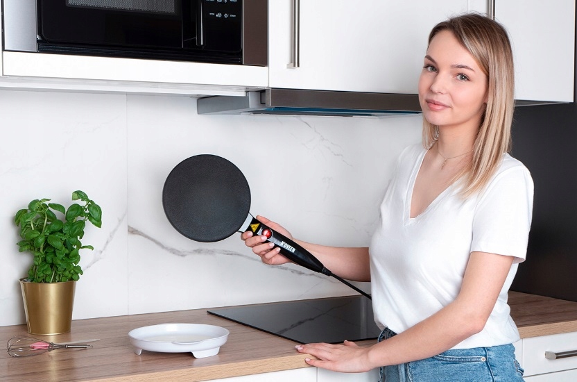 Naleśnikarka PATELNIA ELEKTRYCZNA NOVEEN ECM490 Model ECM490