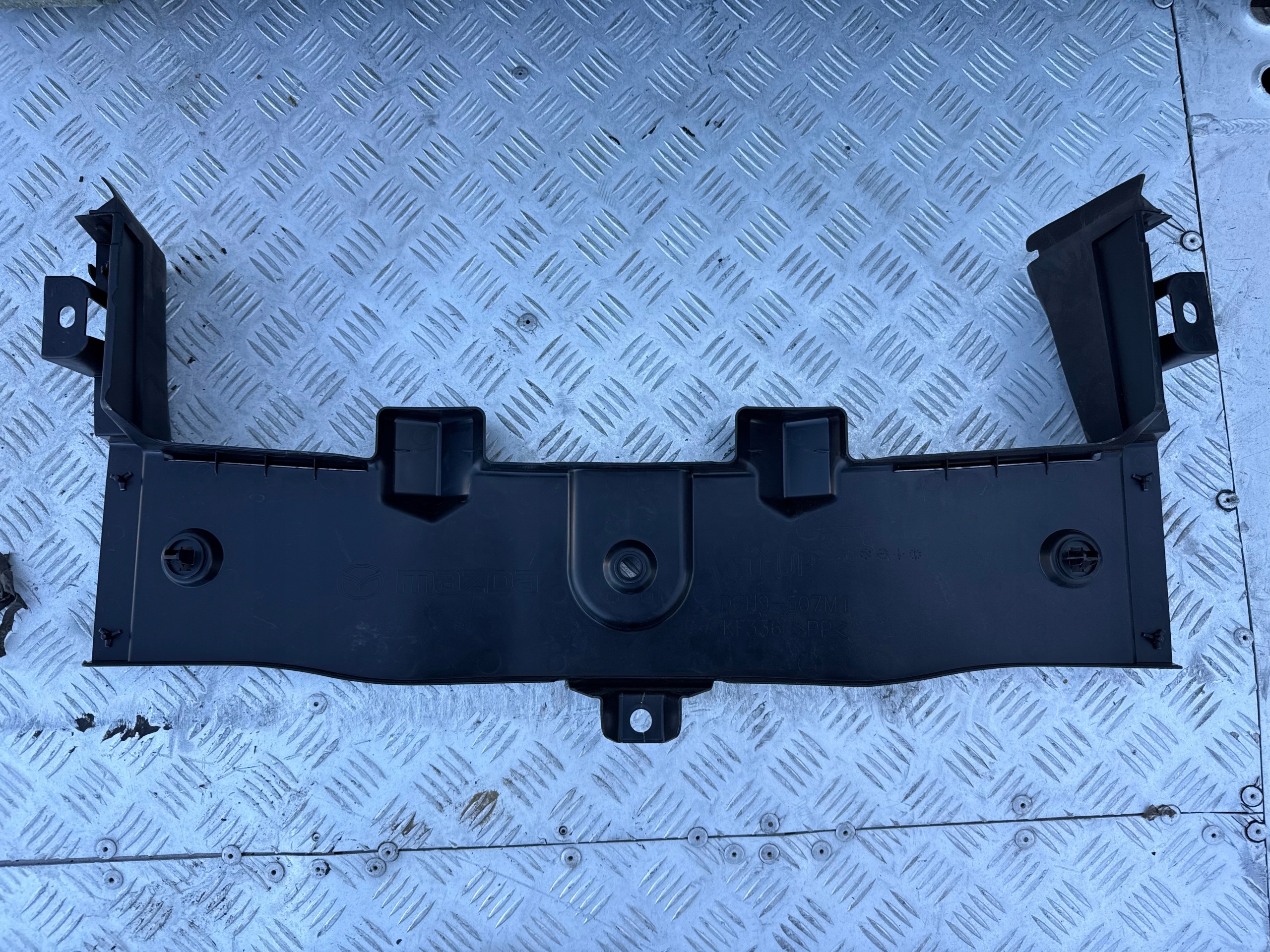 luftansaugkanal blende abdeckung DGH9-507M1 MAZDA CX-30 CX30 21R
