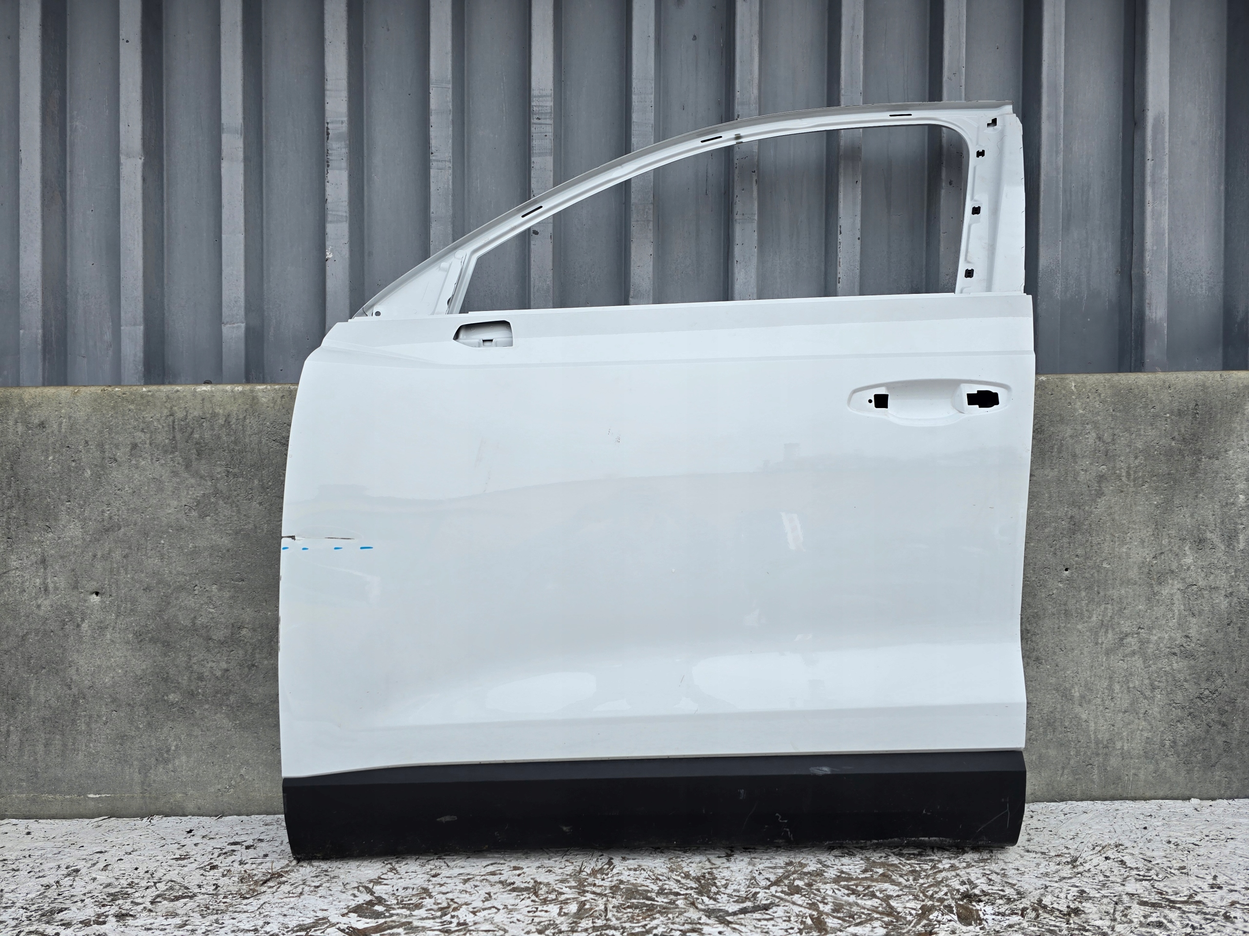 AUDI Q3 II 83A DRZWI LEWE PRZÓD PRZEDNIE