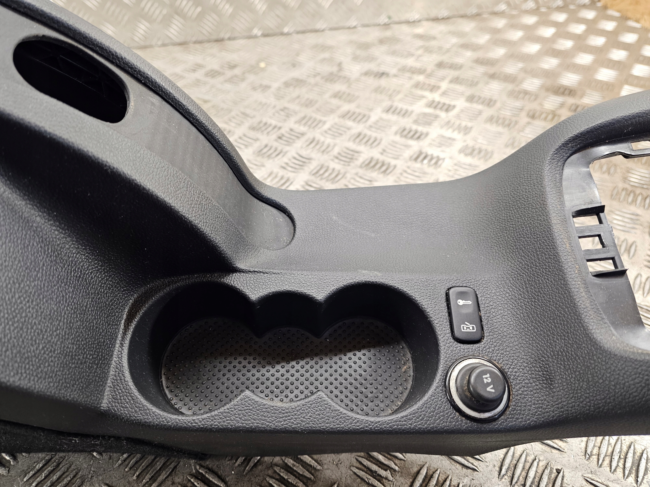 TUNEL mitte 1Z1863241 SKODA OCTAVIA 2 II 08-13