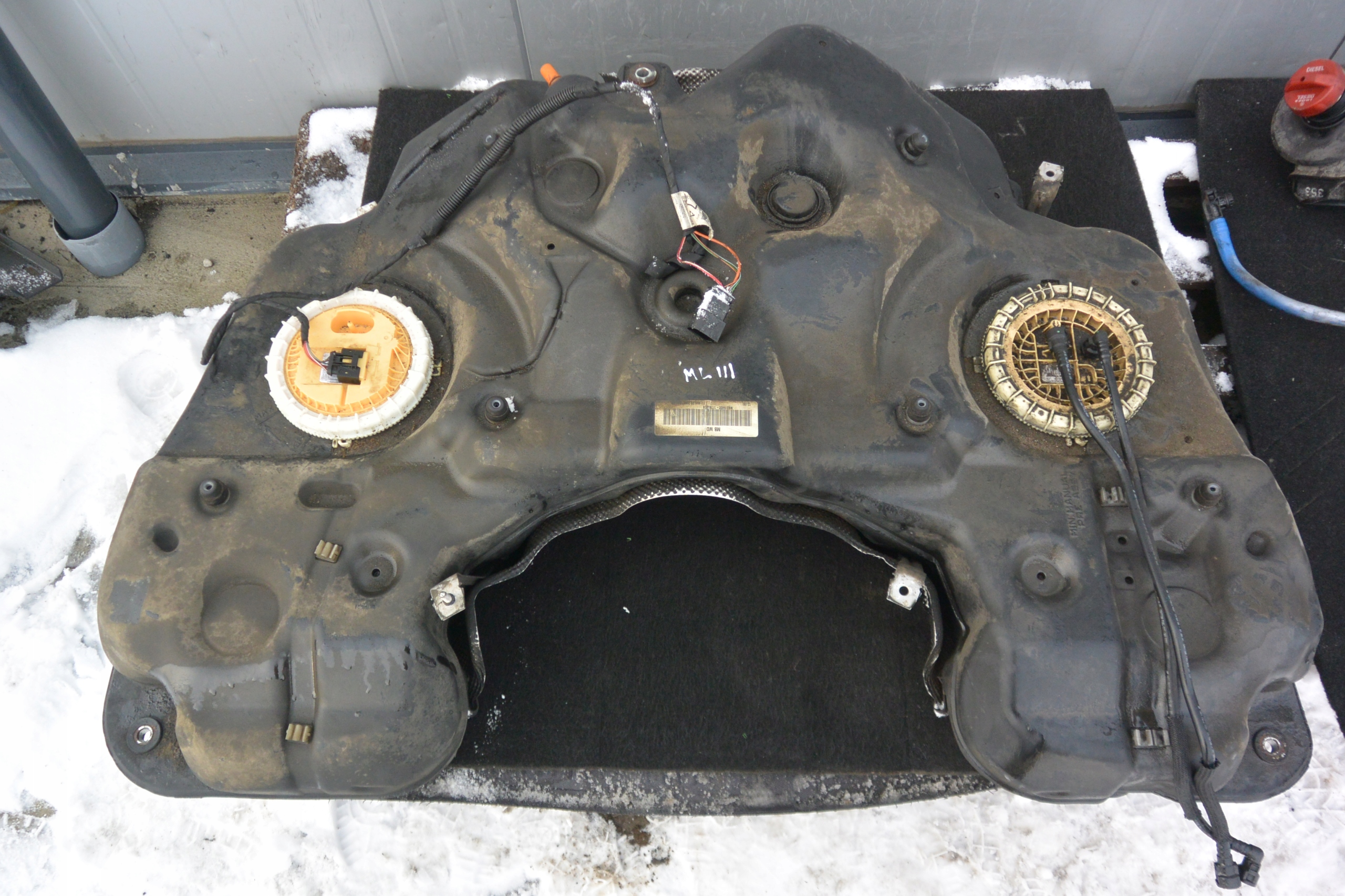 TANK 3.0 CDI MERCEDES GL ML W164 LIFT