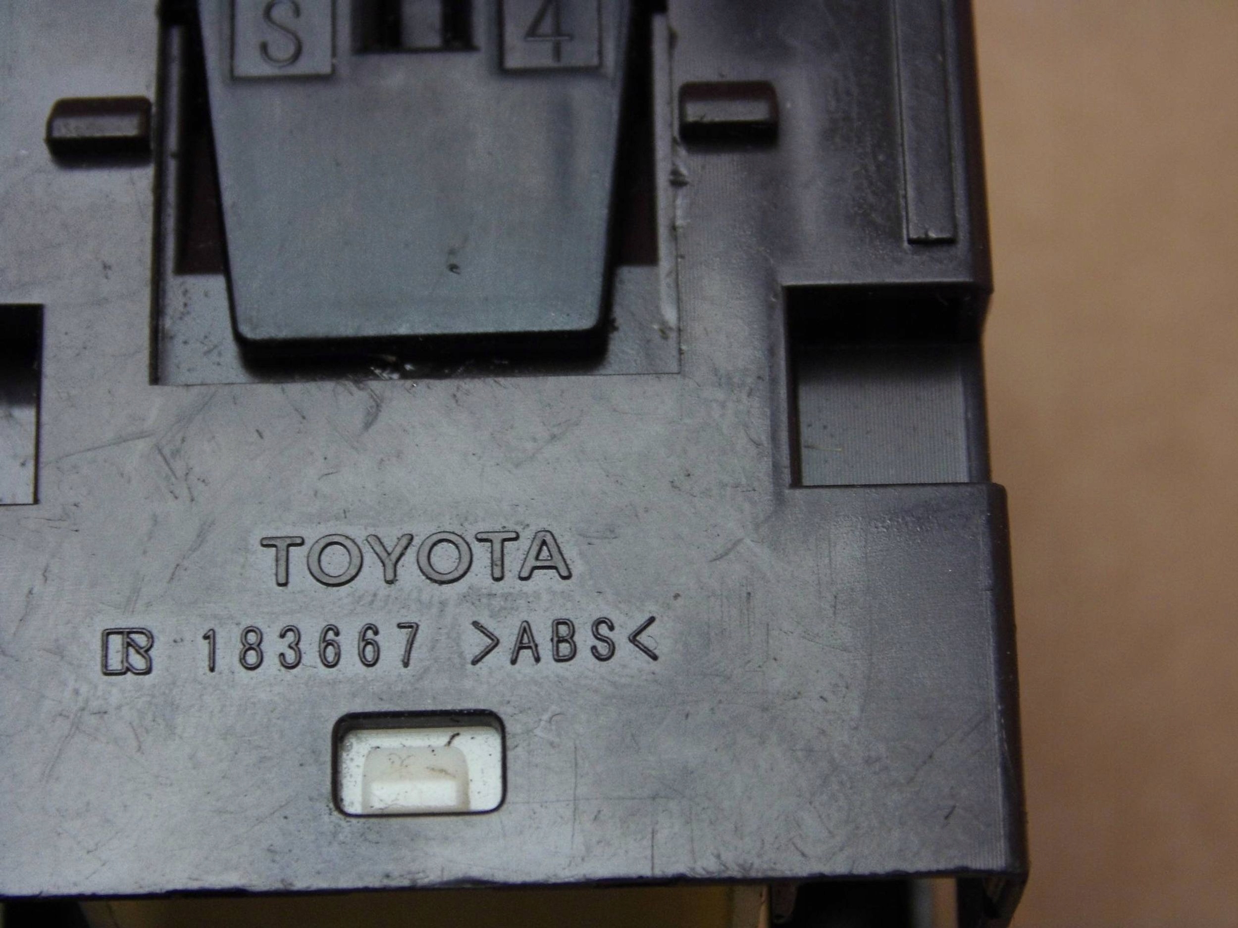 Toyota RAV4 V panel mirror control switch button zewnetrznych 84872-42030