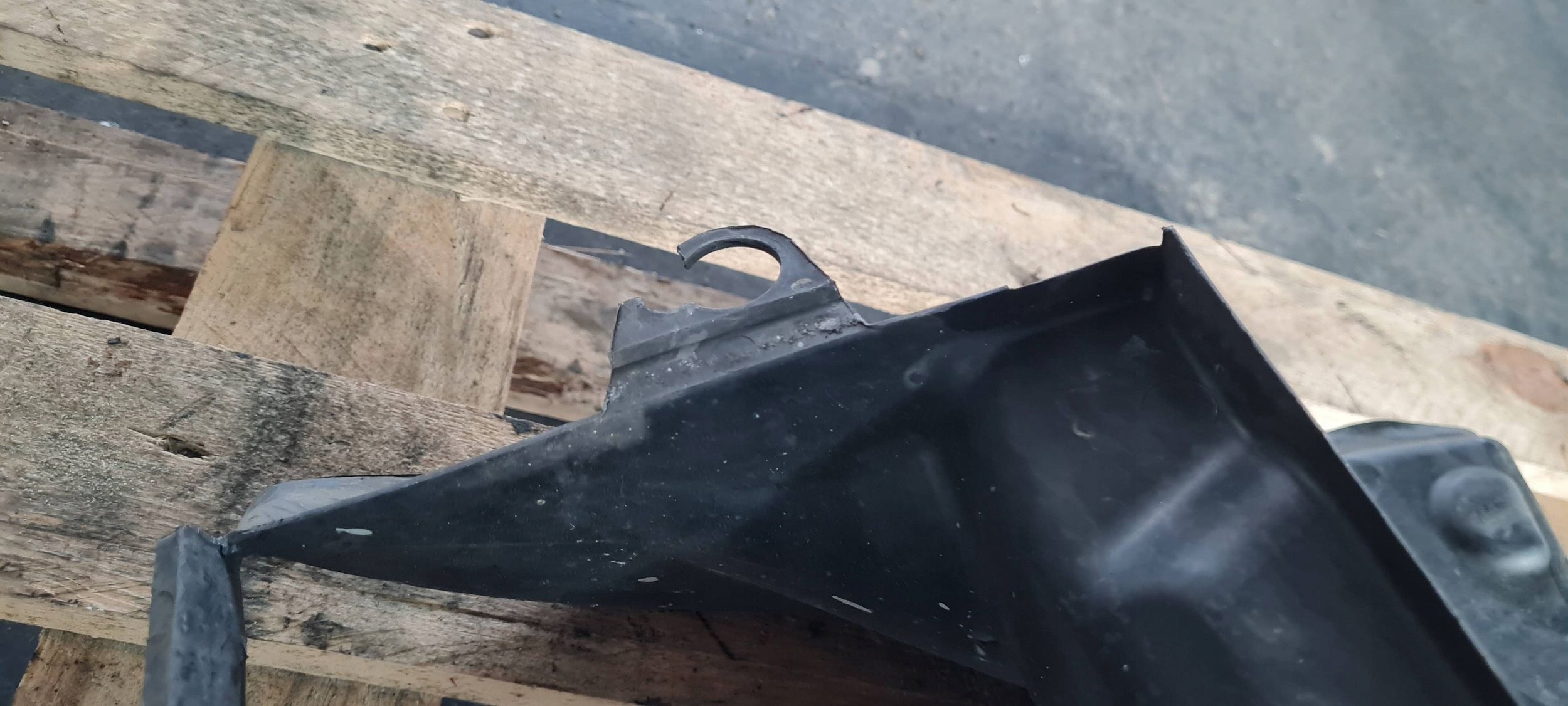 A6 C6 LIFT steering wheel, intake air right front 3.0 TDI 4F0145334J
