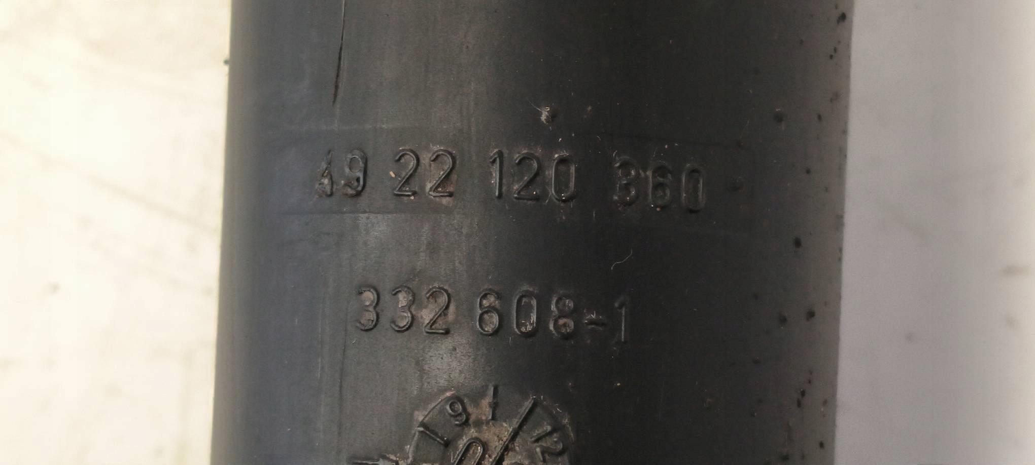 Stoßdämpfer links heck 2083230198 MERCDES-BENZ C 160