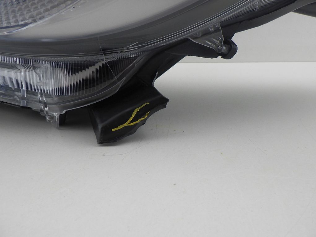 TOYOTA YARIS 4 IV P21 FULL LED 2020- light left front