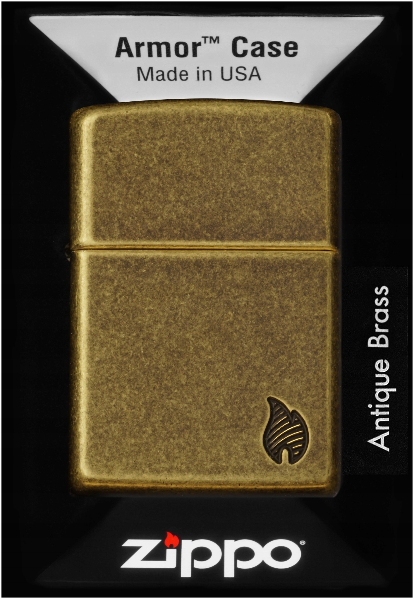 Zapalovač Zippo Armor Flame Antique Brass 60007339 Větruodolný Benzinový