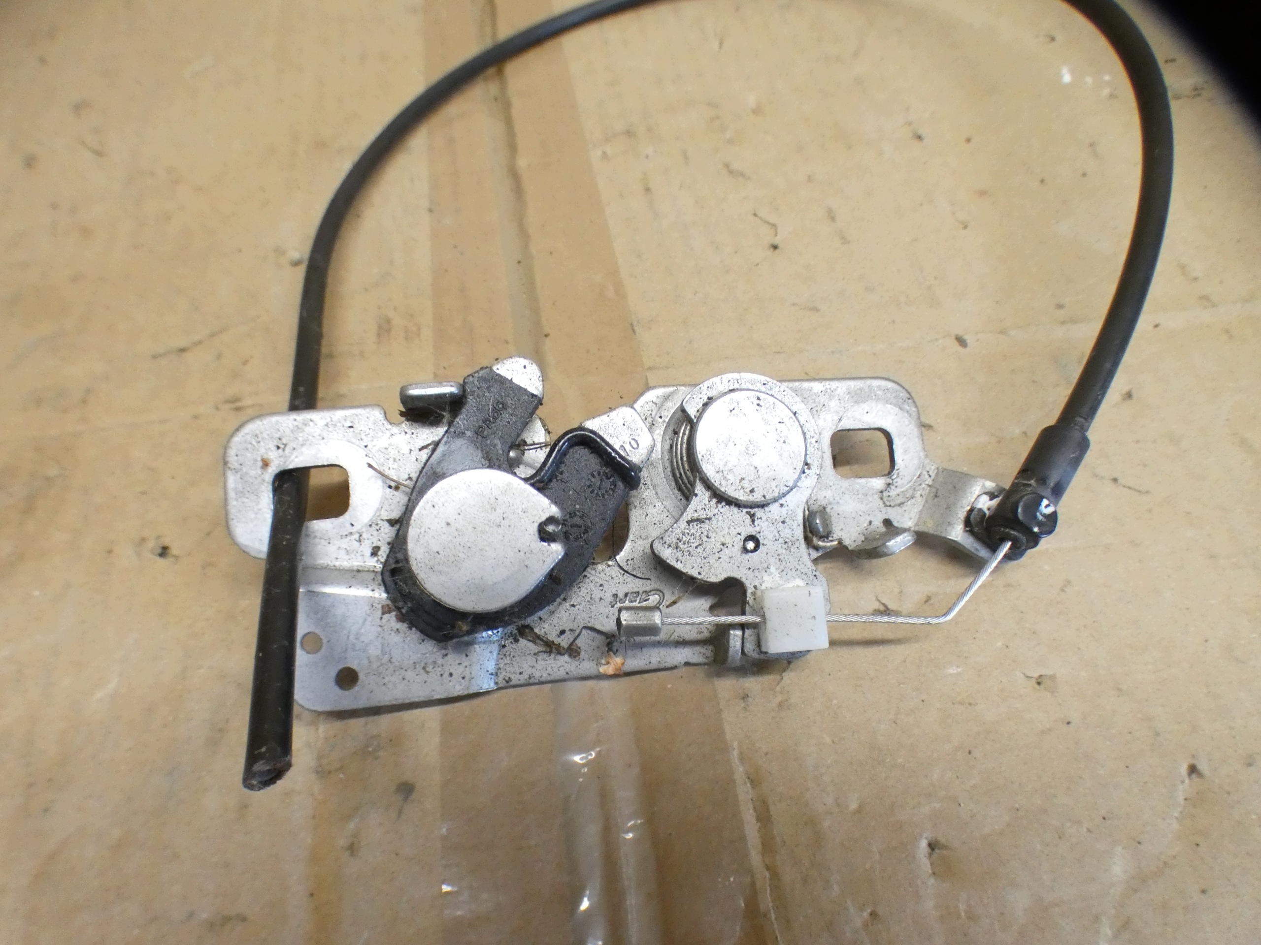 Serrure capot CITROEN C5X