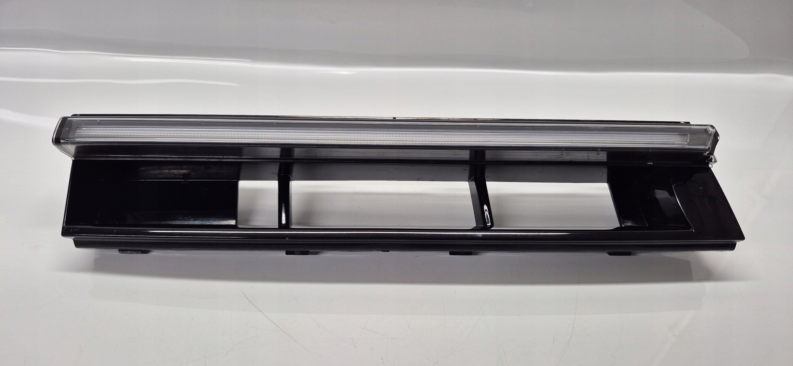 vw PASSAT B9 led правая
