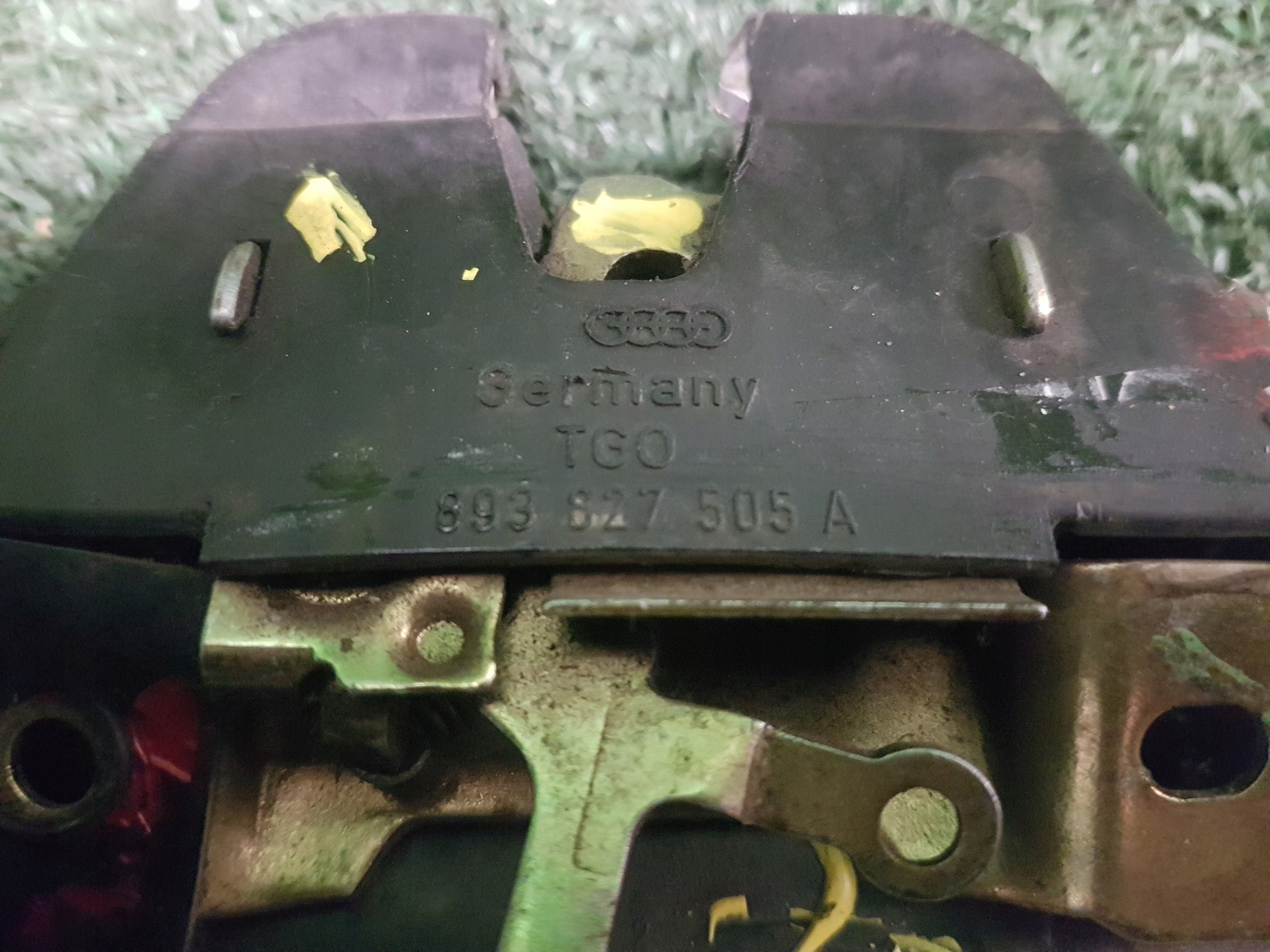 lock bonnet boot AUDI 80 B3 893827505A