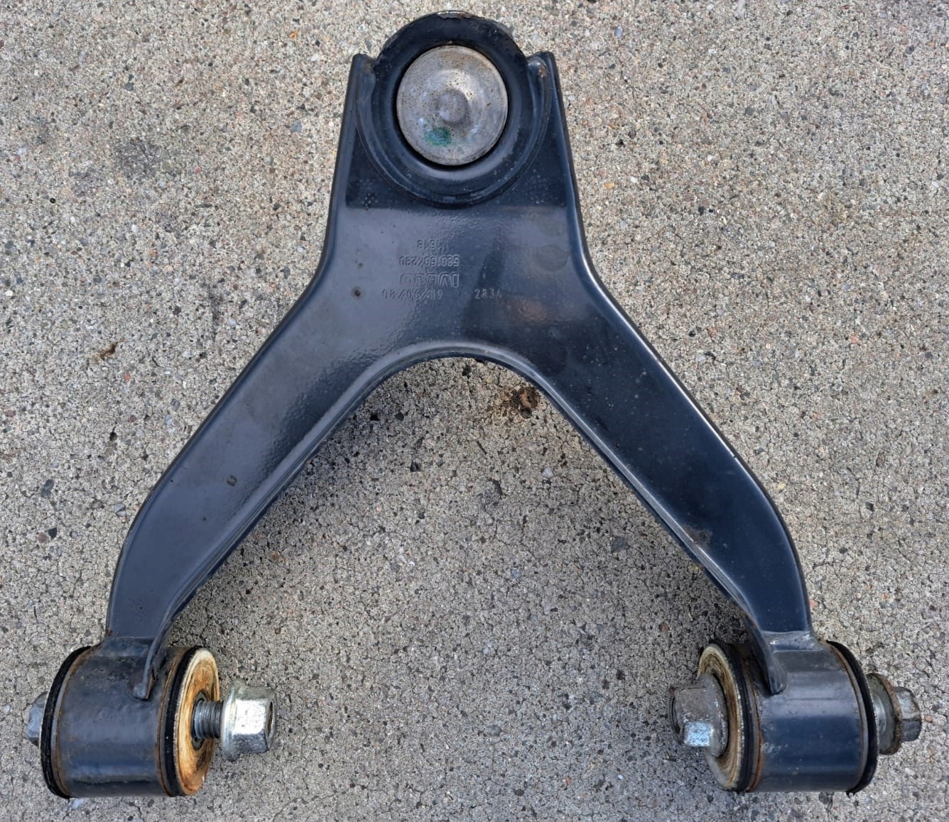 arm front front upper left right IVECO DAILY 5801564290 2016-2019R