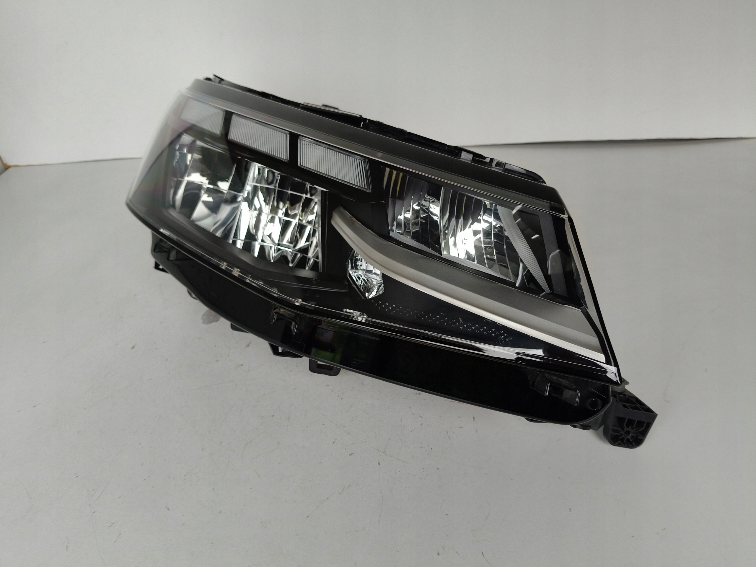 light right REFLEKTOR VW T7 7T 7T0 21- FULL LED