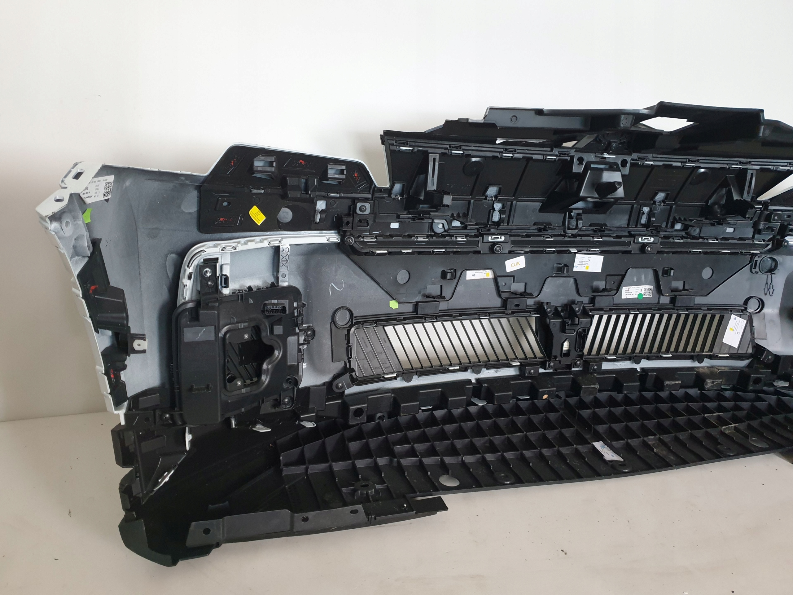 RENAULT 5 V E-TECH 24-> bumper front front RADAR LED cover 62010M626R
