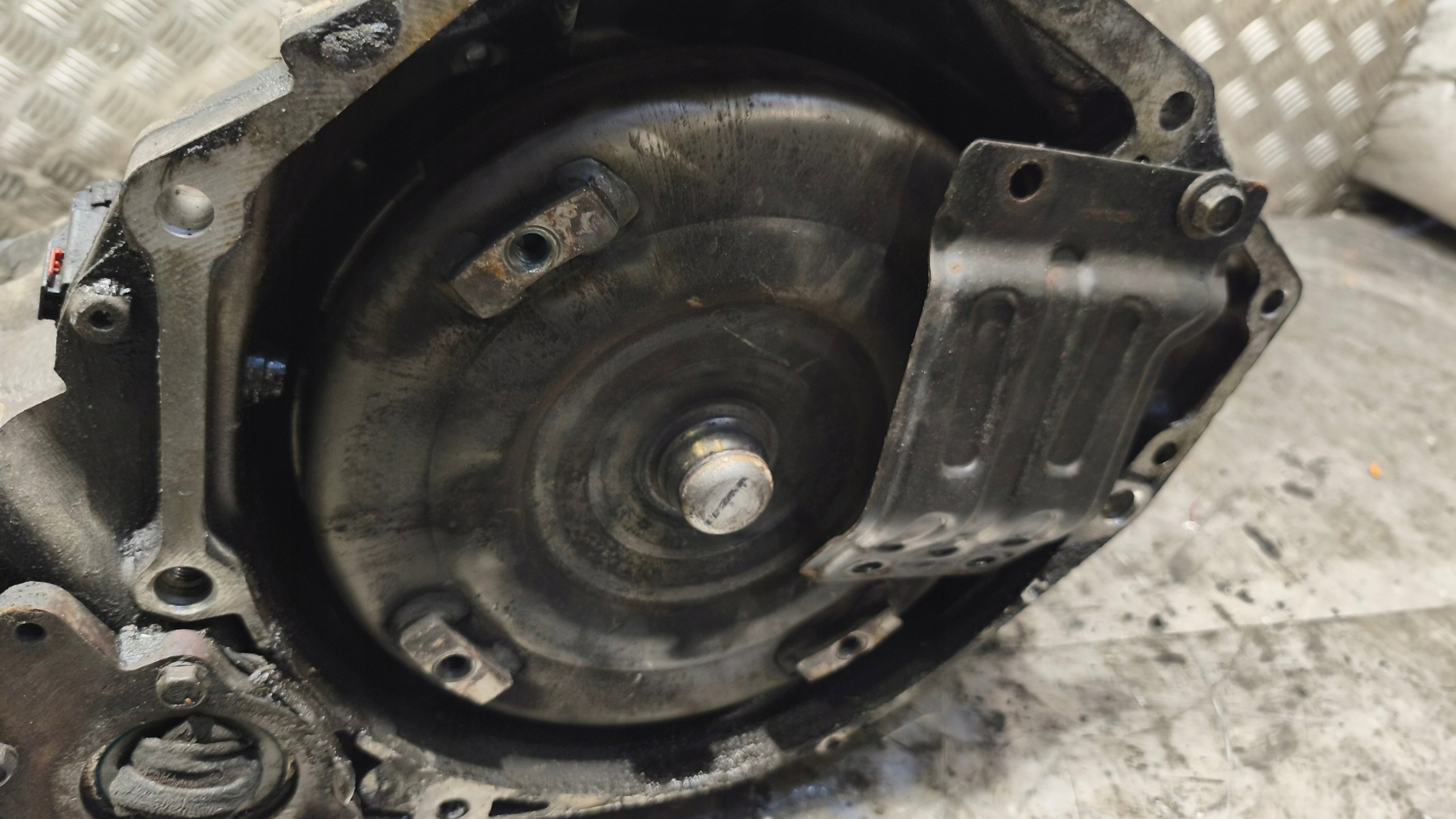 Getriebe CHRYSLER PACIFICA 3.5B 2004r AUTOMAT 966-1 AD