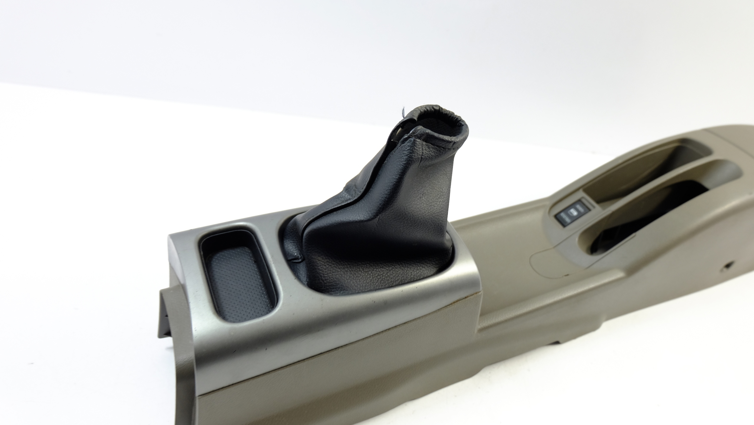 nissan NOTE E11 тунель середина