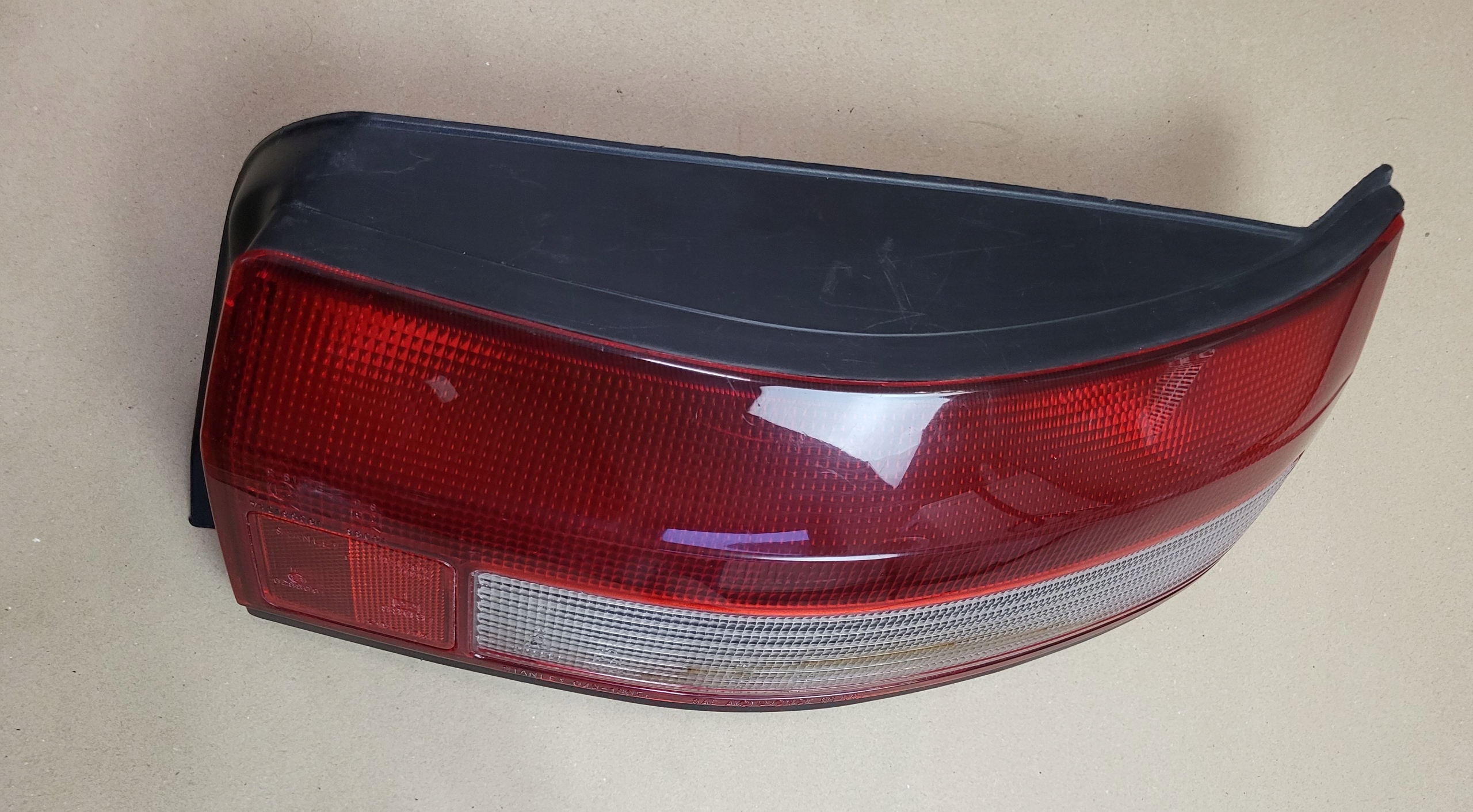 light rear right rear part MAZDA 323 IV BG OE STANLEY EUROPA