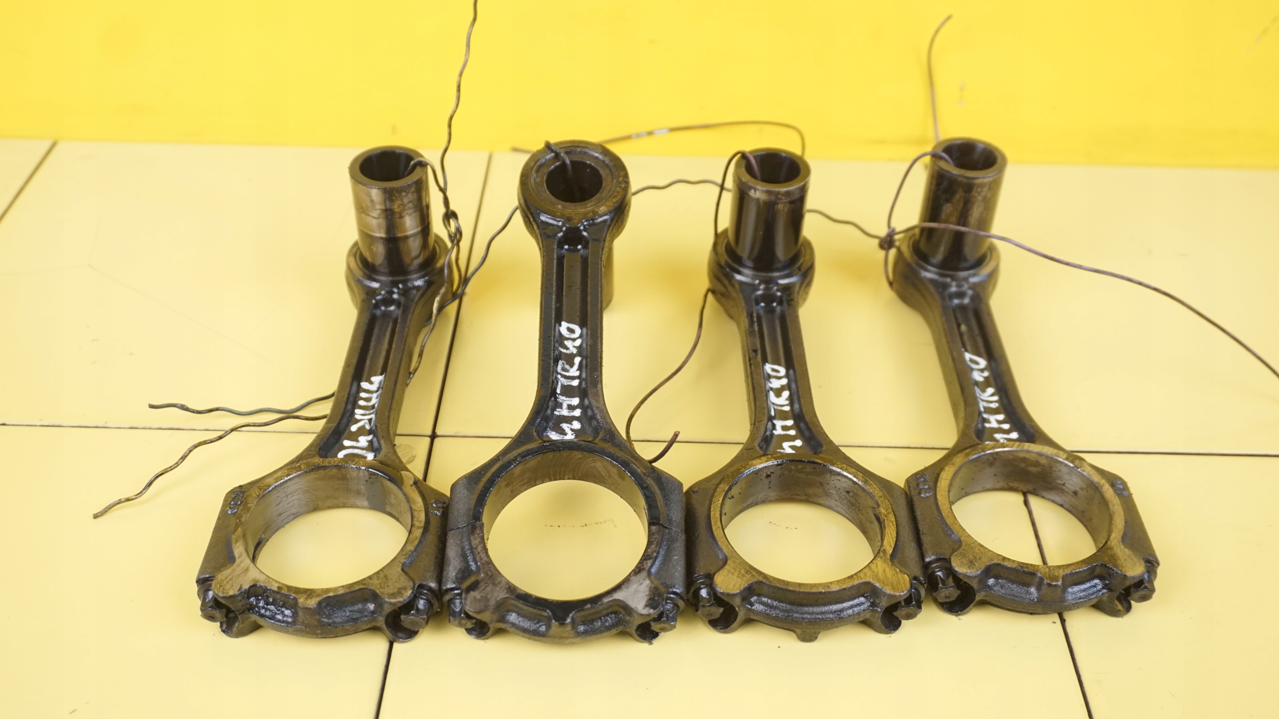 I40 OPTIMA CARENS 1.7 CRDI 15r D4FD korbowod