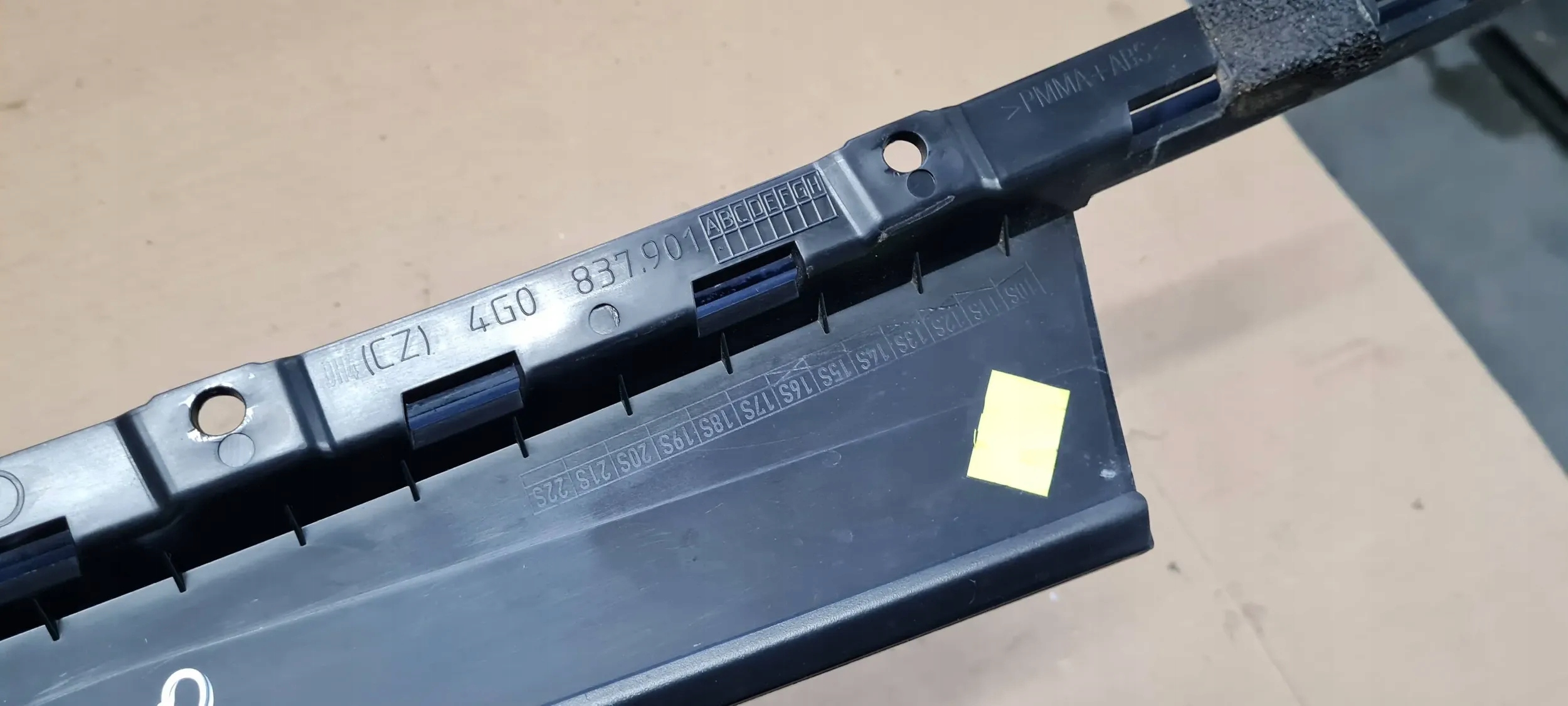 A6 C7 4G LIFT moulding door left left front 4G0837901
