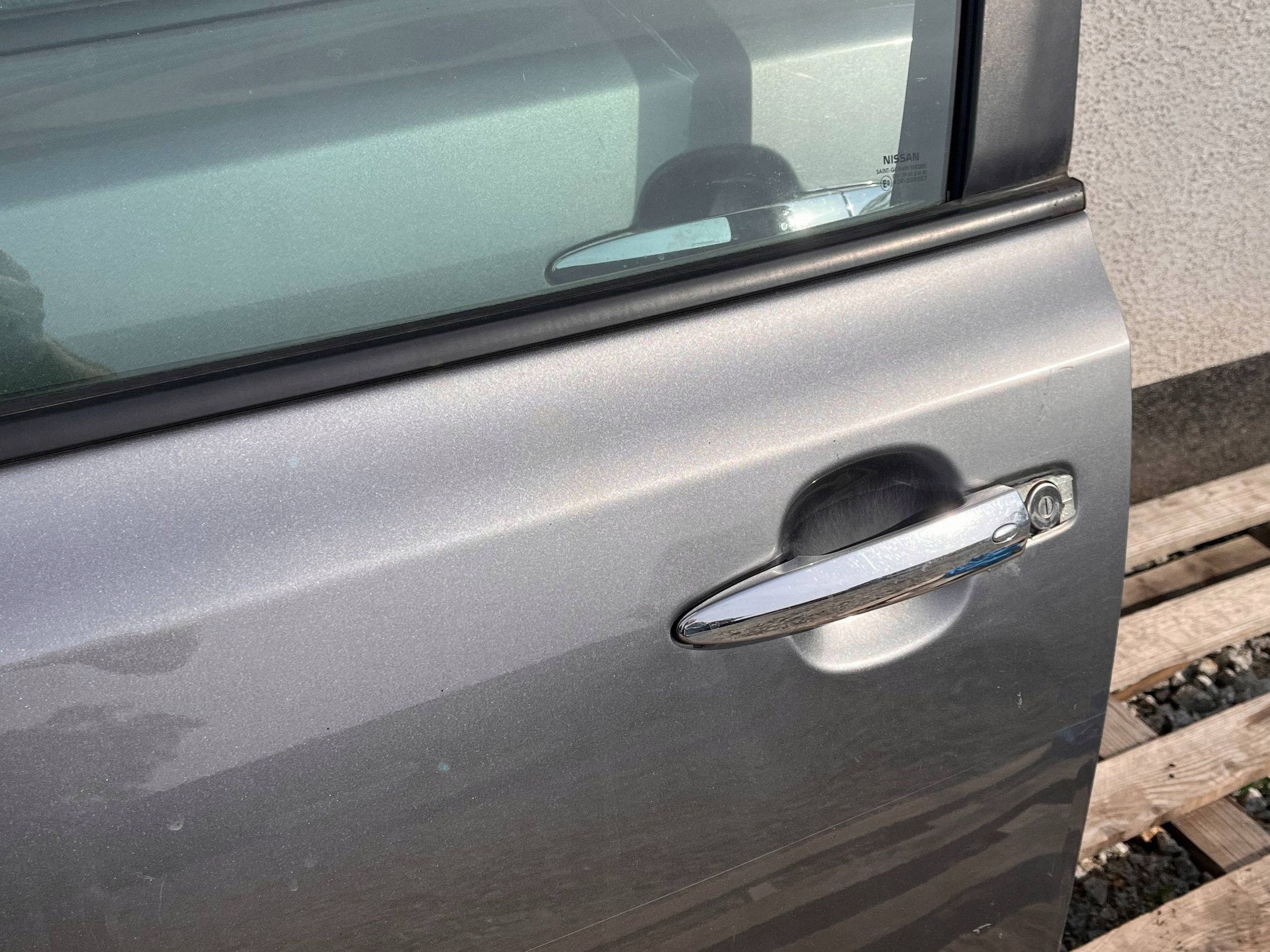 door front left side NISSAN LEAF and (ZE0) @M