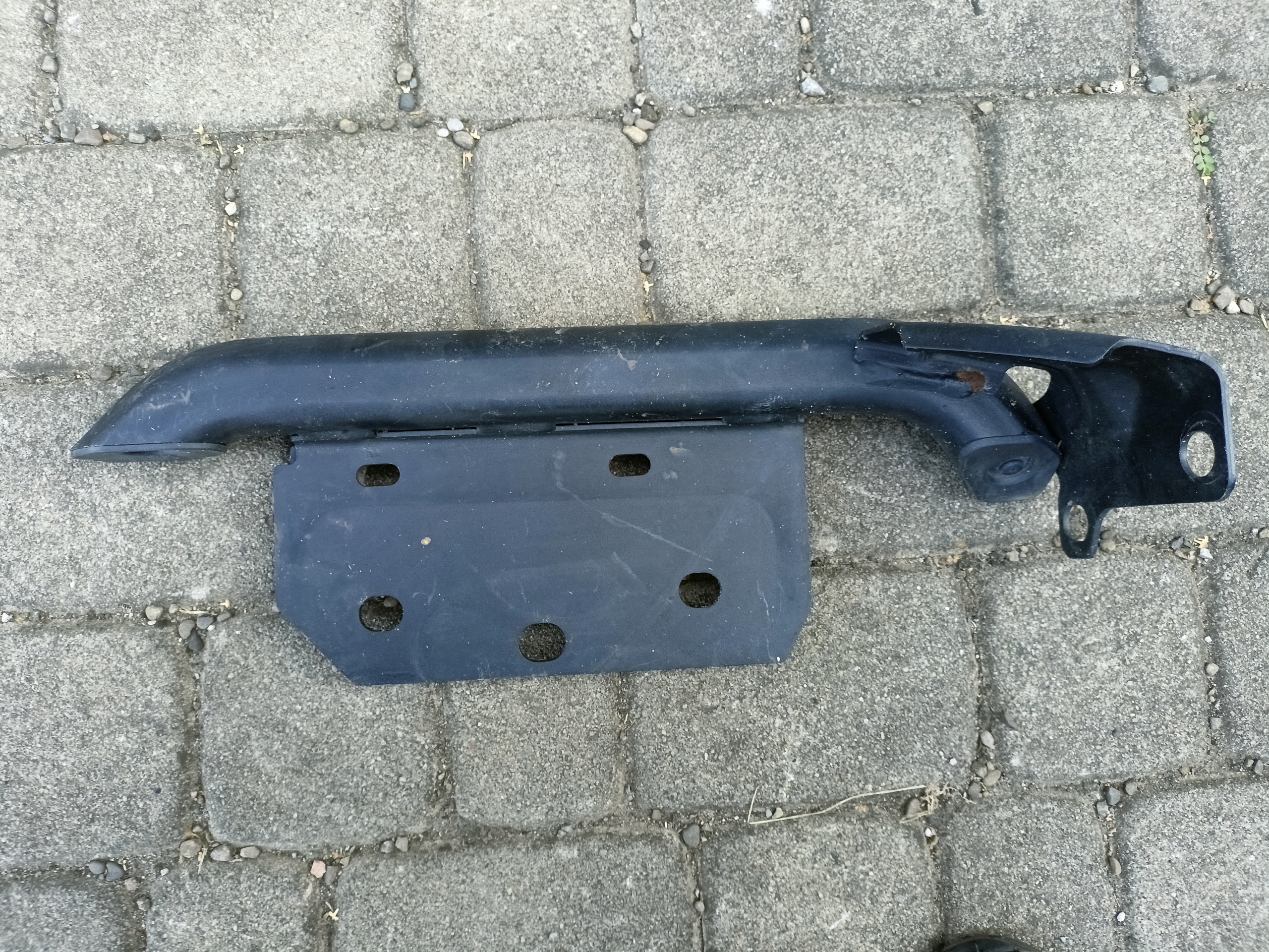 OSŁONA PROGU PRAWA PRAWY BOX STILL RH JEEP GLADIATOR JT 68343194AB