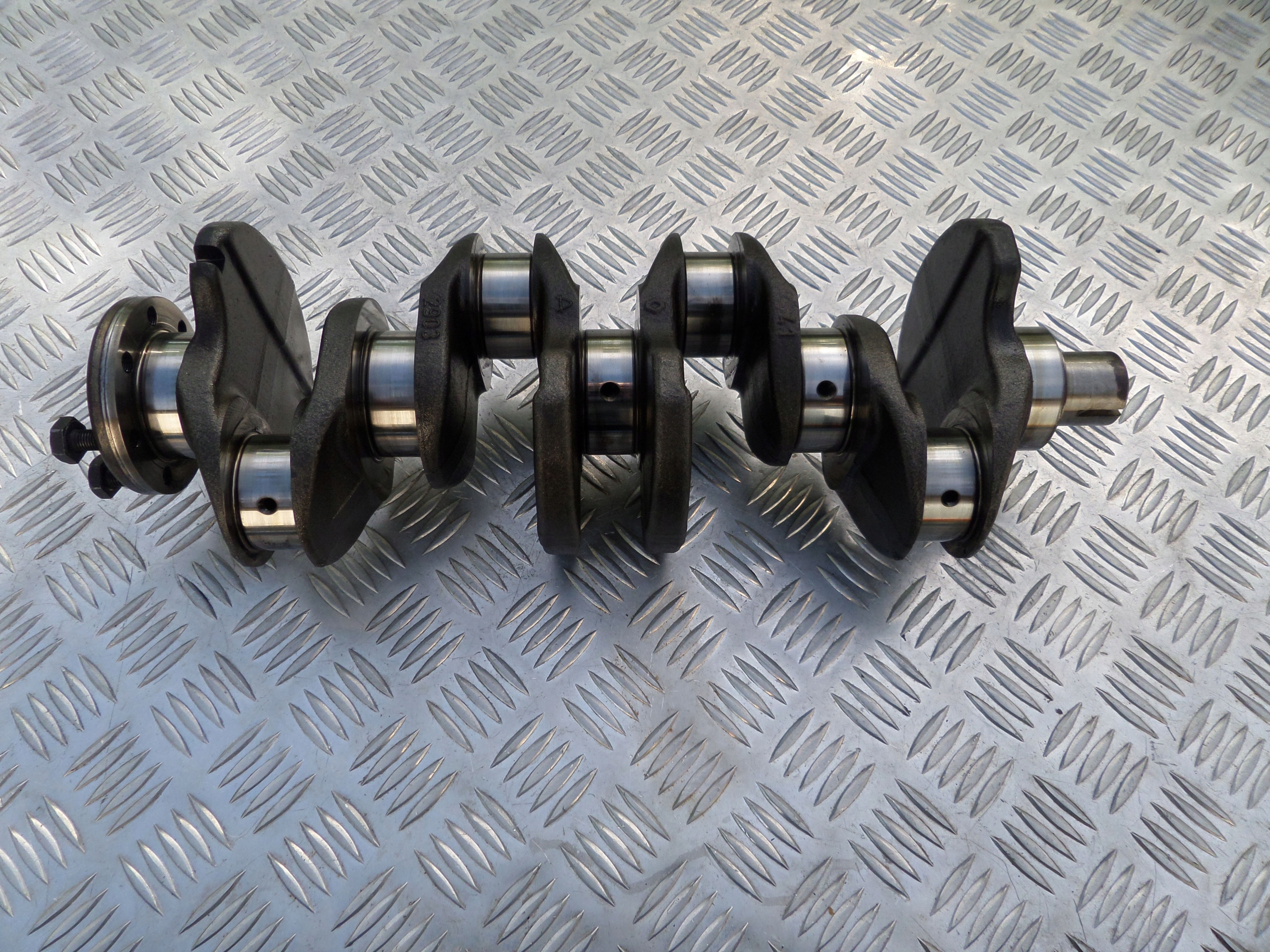 WAŁ KORBOWY OPEL VIVARO RENAULT TRAFIC 1.9 F9K