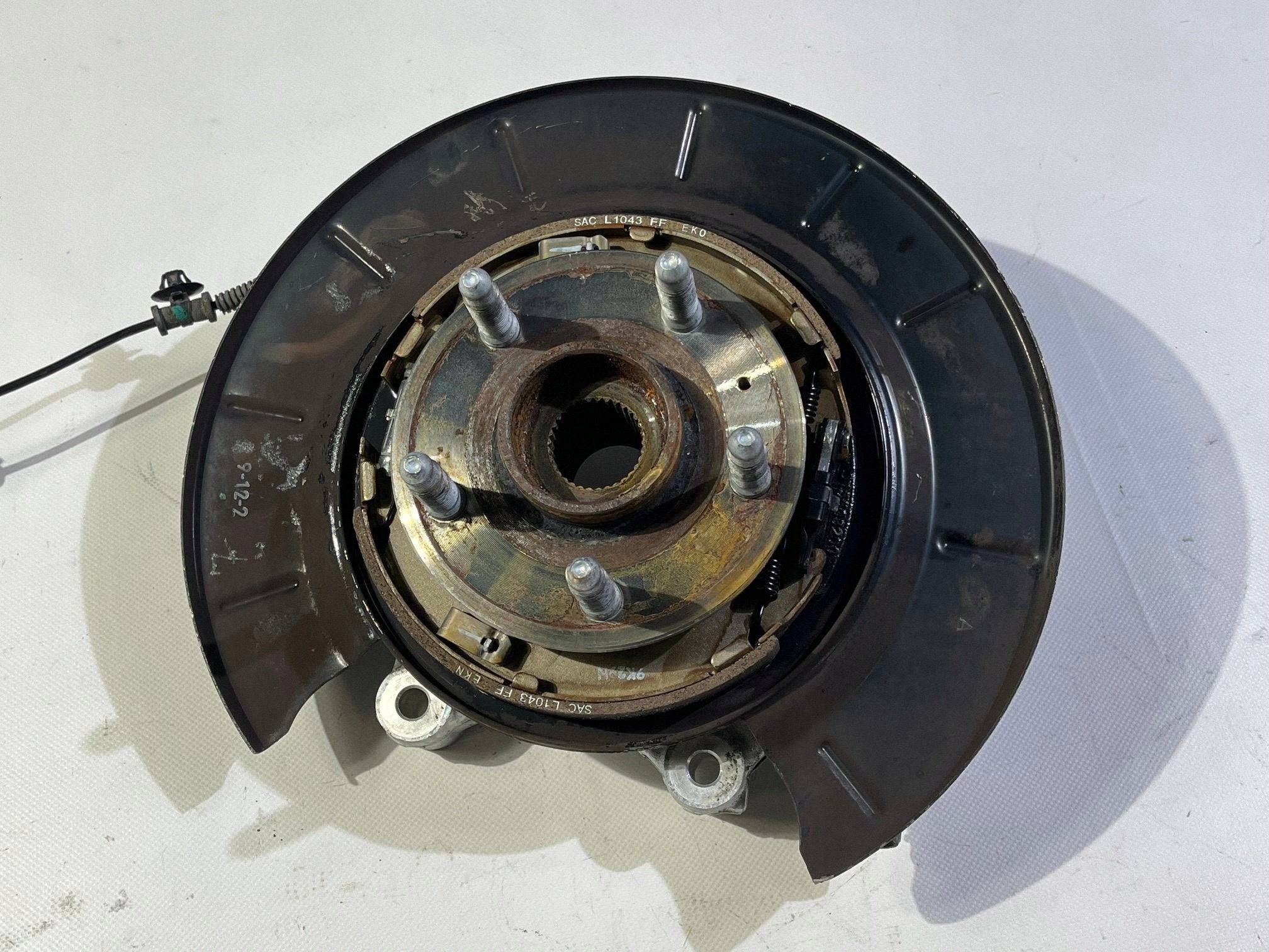 swing rear right right rear part Chevrolet Camaro 2009-2015