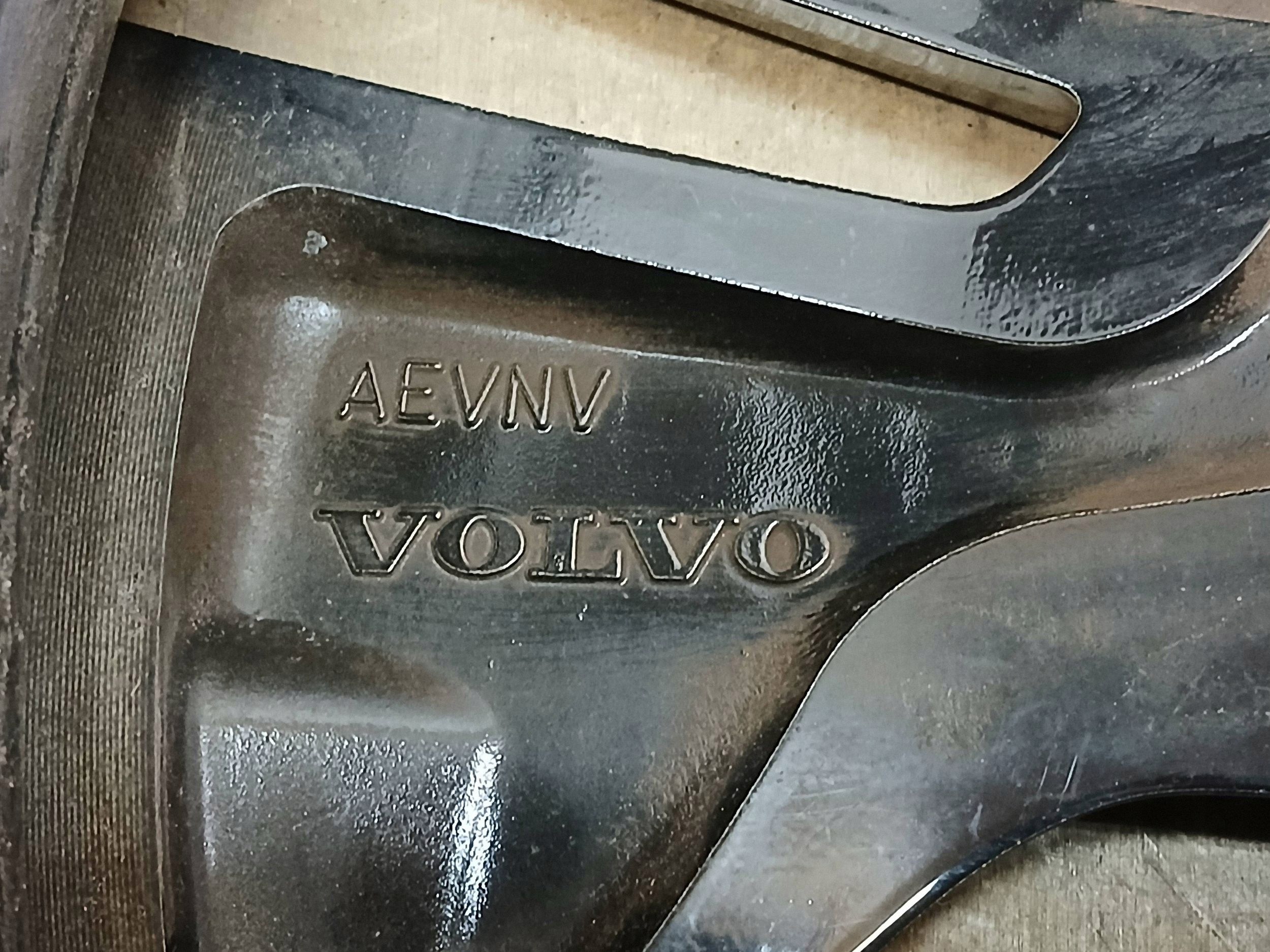 disk hliníkový VOLVO 19" 7,5J ET50,5 5X108 32410091