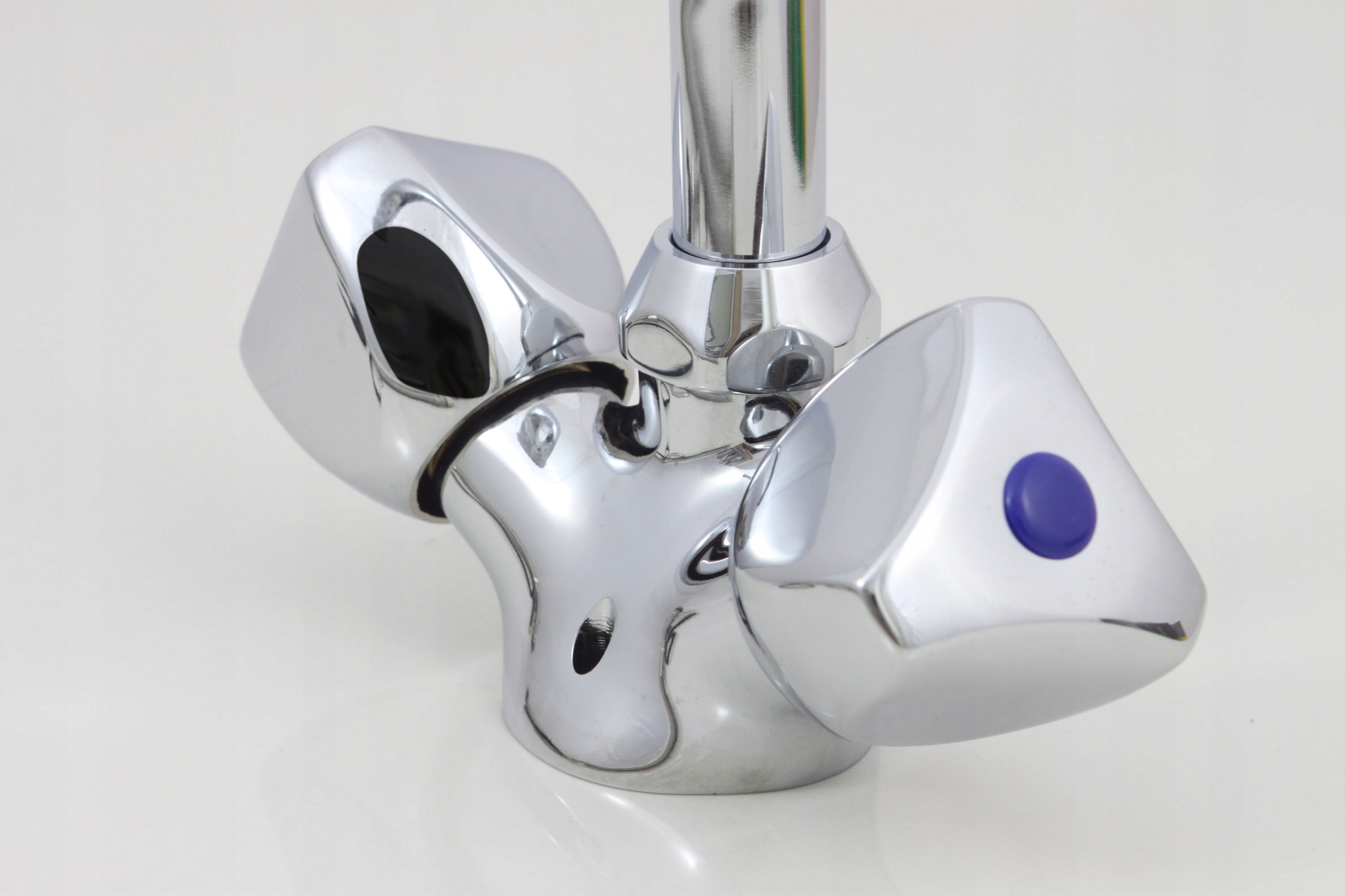 STILLA BATERIA UMYWALKOWA CLASSIC KLASYCZNA CHROM Kod producenta C204CK