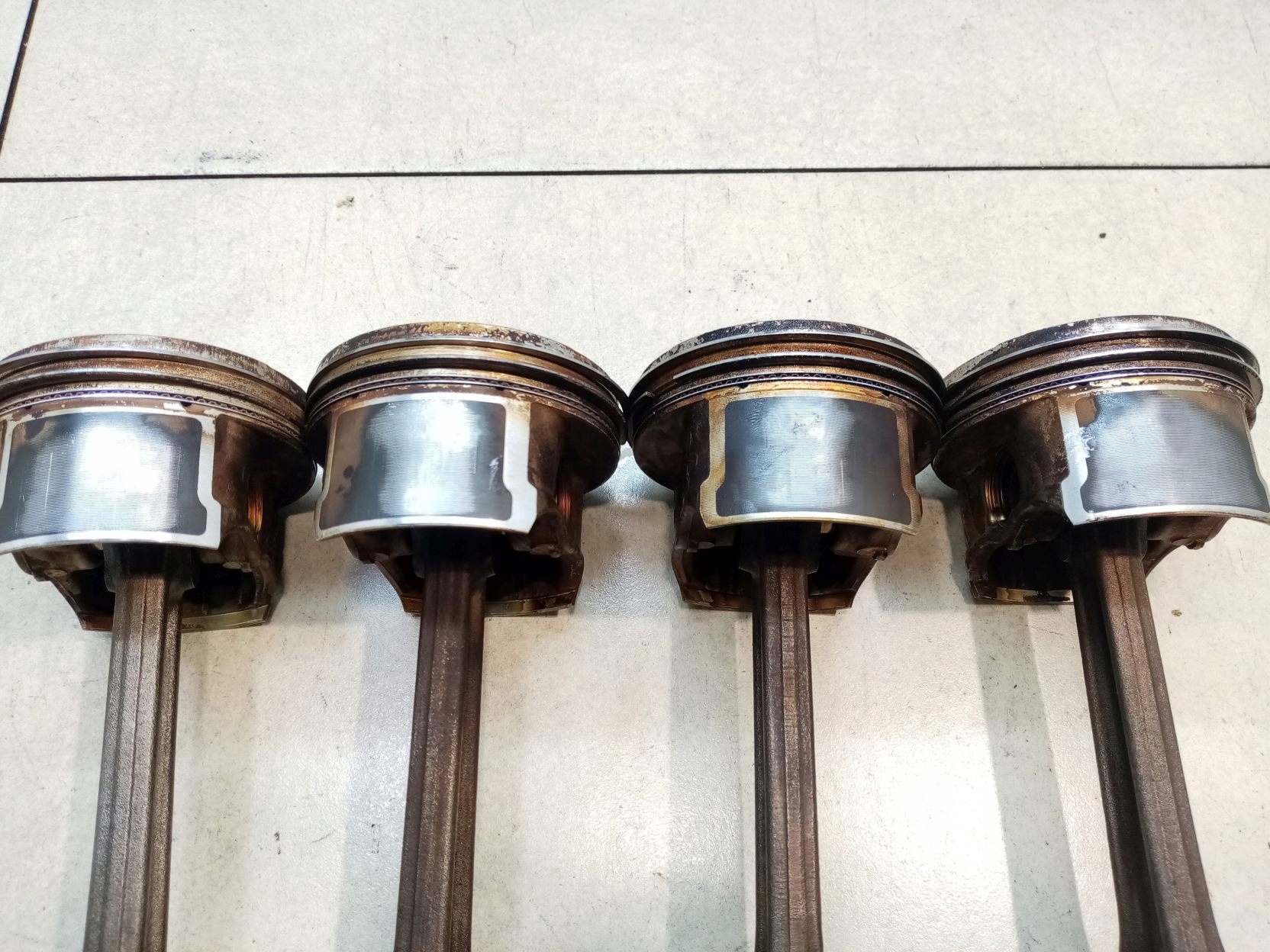 piston connecting rod SEAT ALTEA 1.6 06ABJ