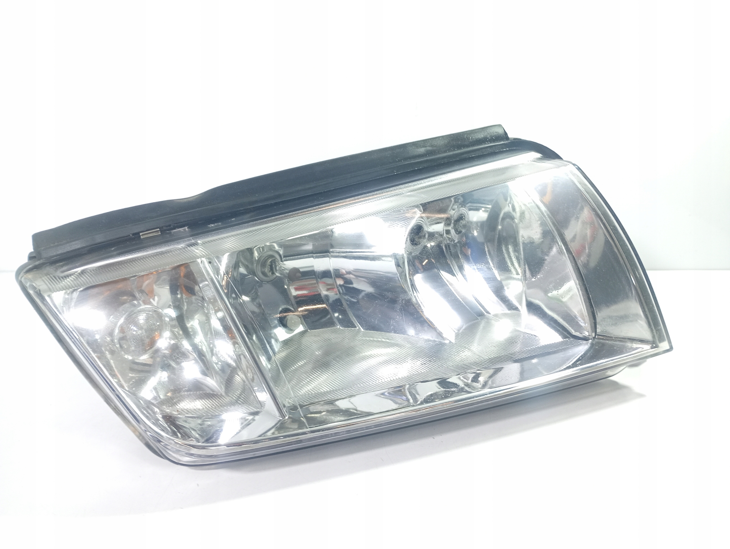 Skoda Fabia 1 and 03-08 light right front REFLEKTOR right front 206229R