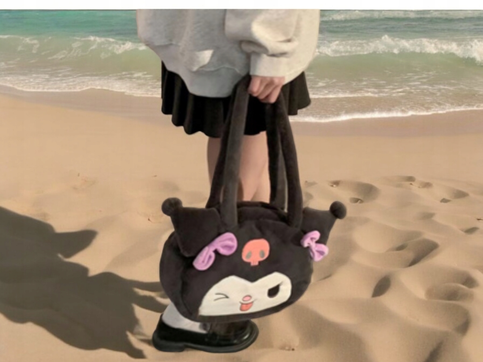 Torebka Kuromi Sanrio MY MELODY PLUSZOWA TOREBECZKA NA RAMIĘ HELLO KITTY Kolor biały Odcienie szarości i srebra