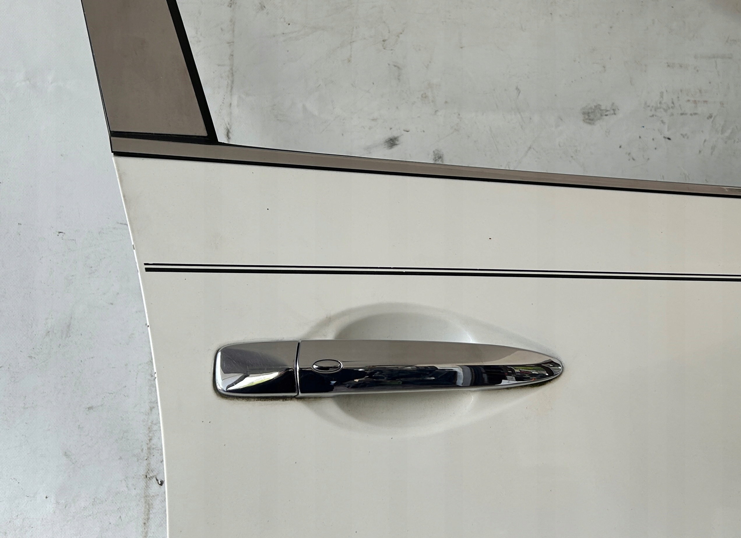 door right front NISSAN MAXIMA A35 09- QX3