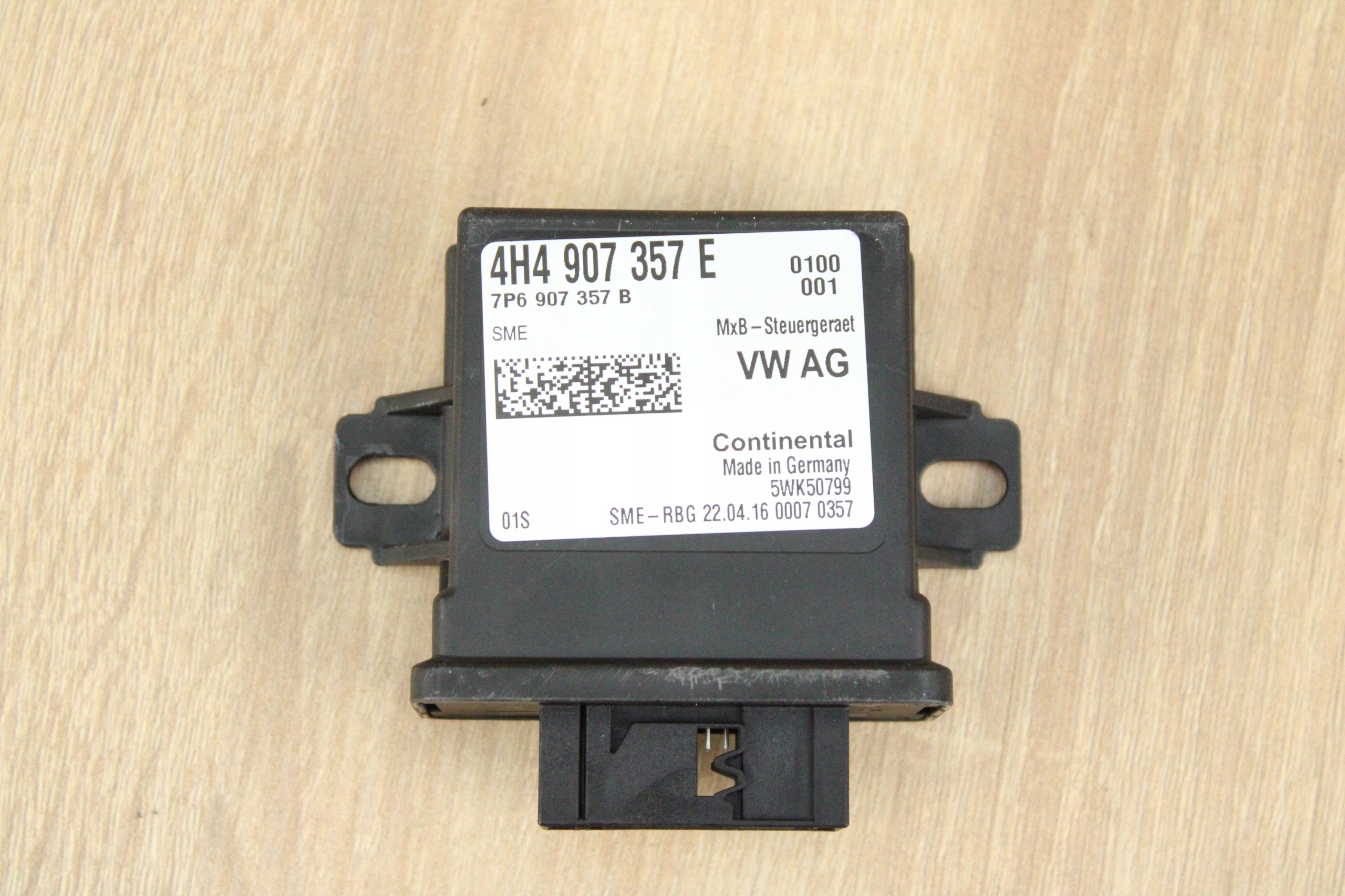 ORYGINALNY MODUŁ STEROWNIK ŚWIATEŁ MATRIX AUDI A6 C7 4H4907357E 64km