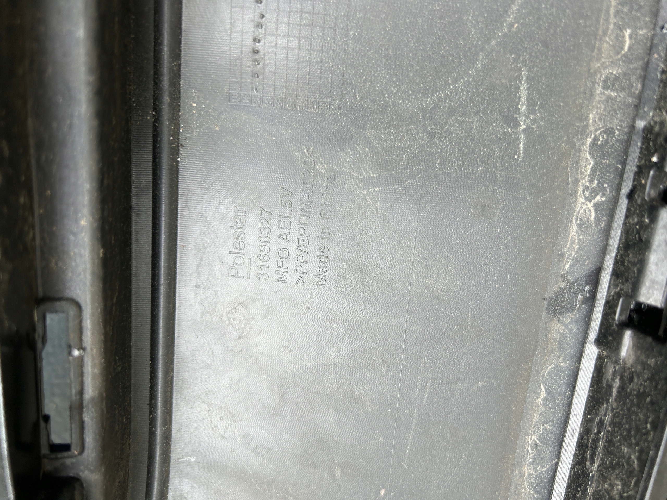 POLESTAR II bumper front front 31690327