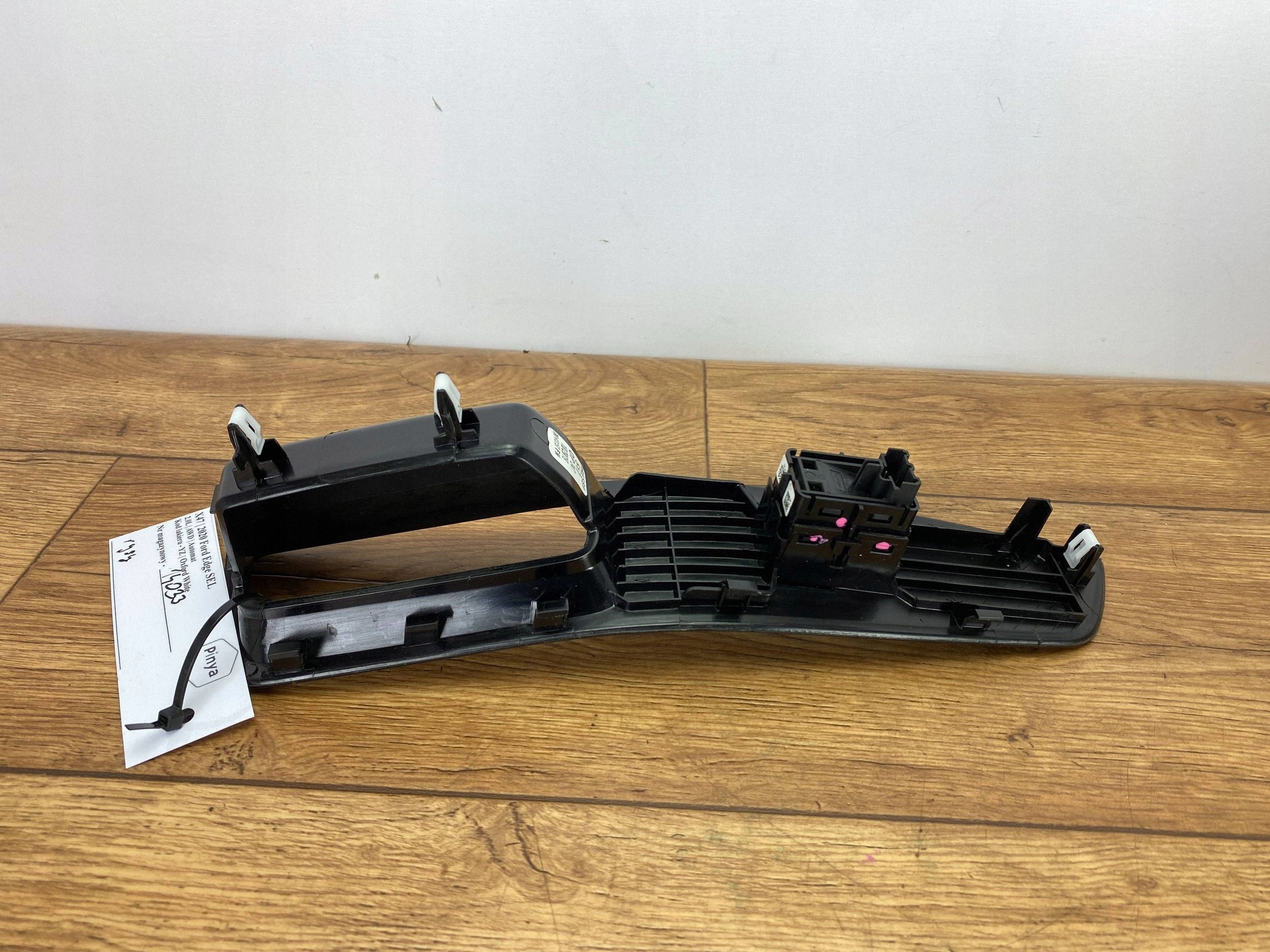 switch windows uchylnej Ford Edge II 2019+