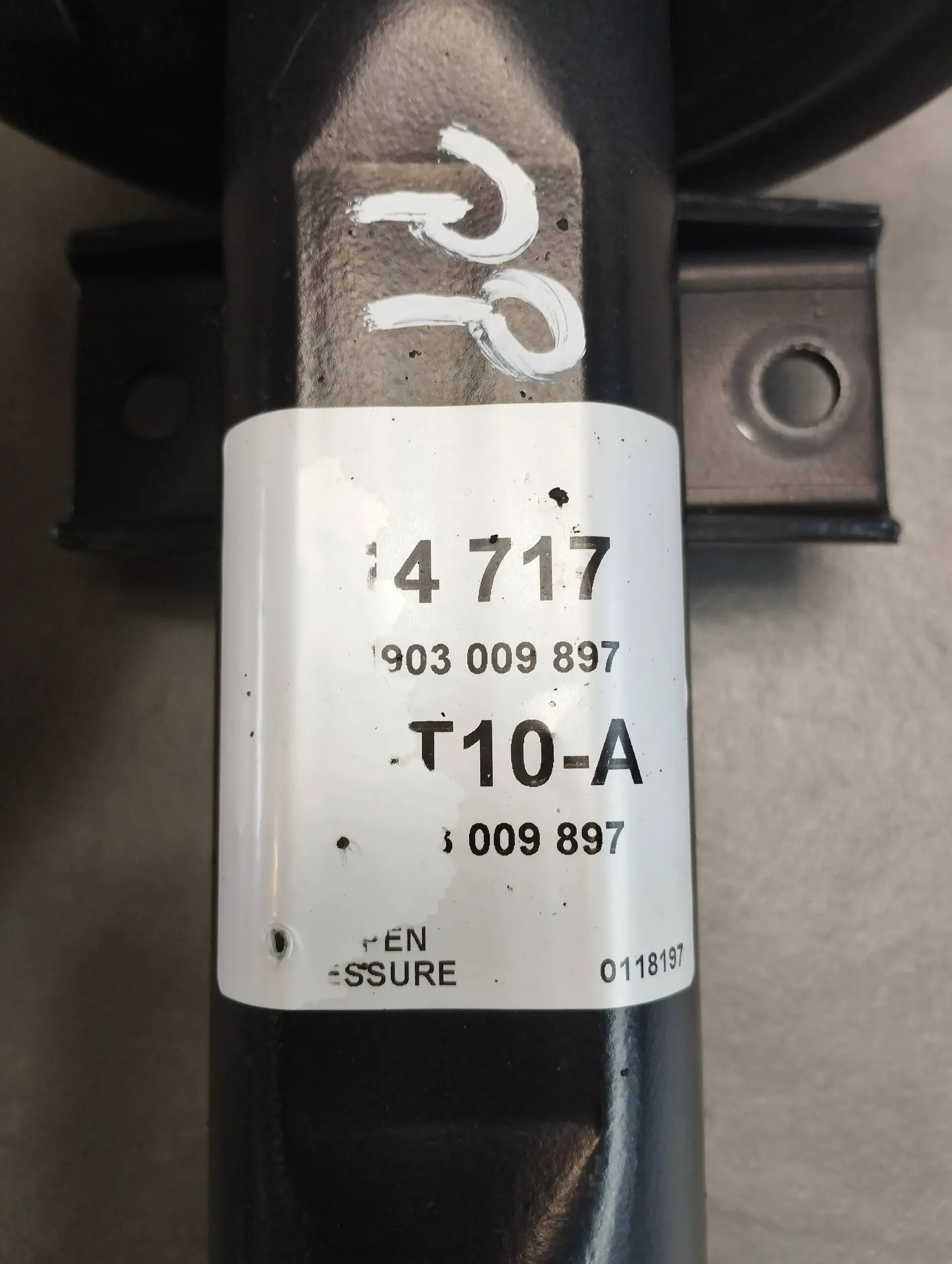 Audi A1 1.6 TDI shock absorber right front