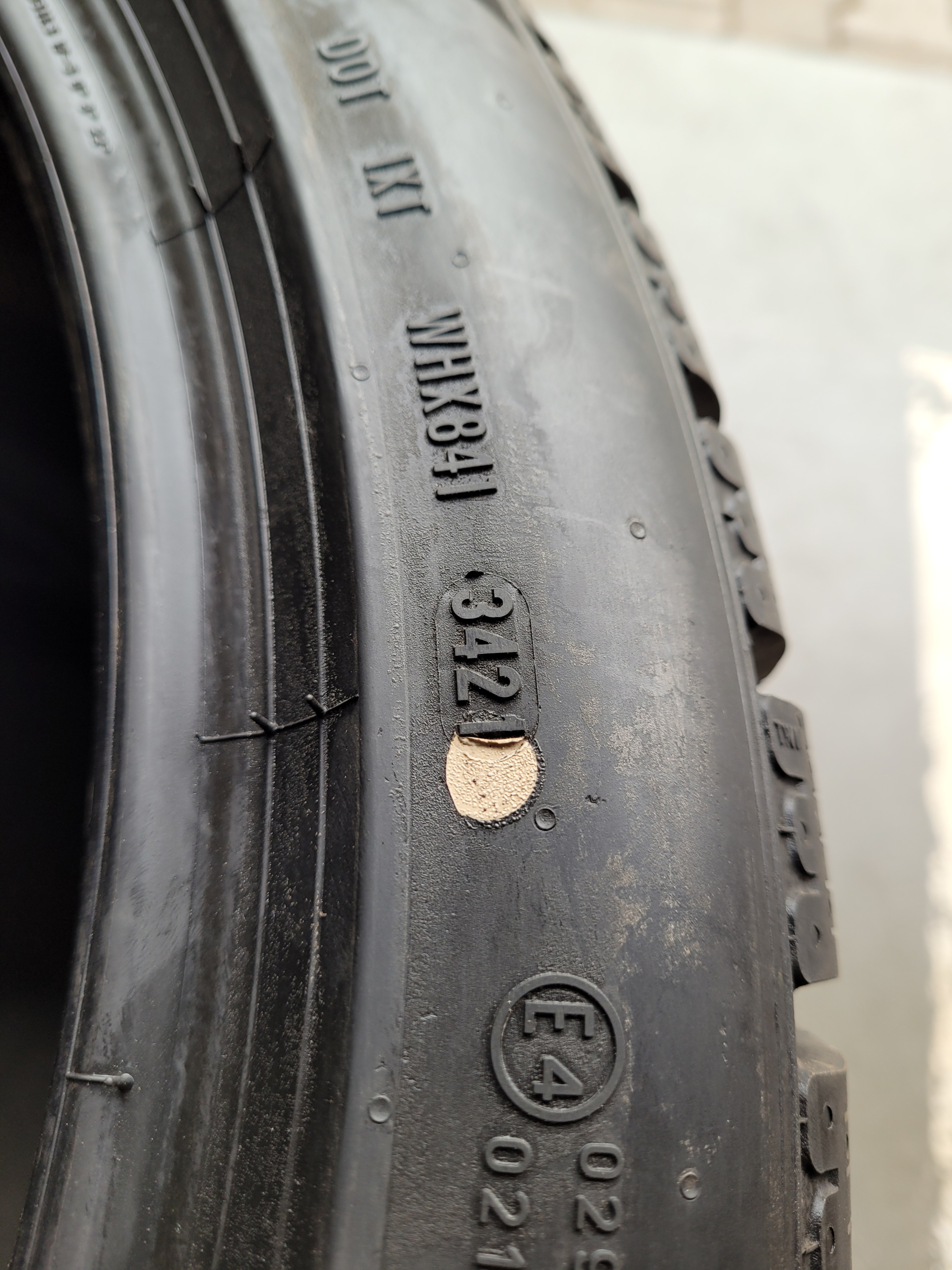 2x Pirelli P Zero Winter 295/35R20 101V Z778A Klasa premium
