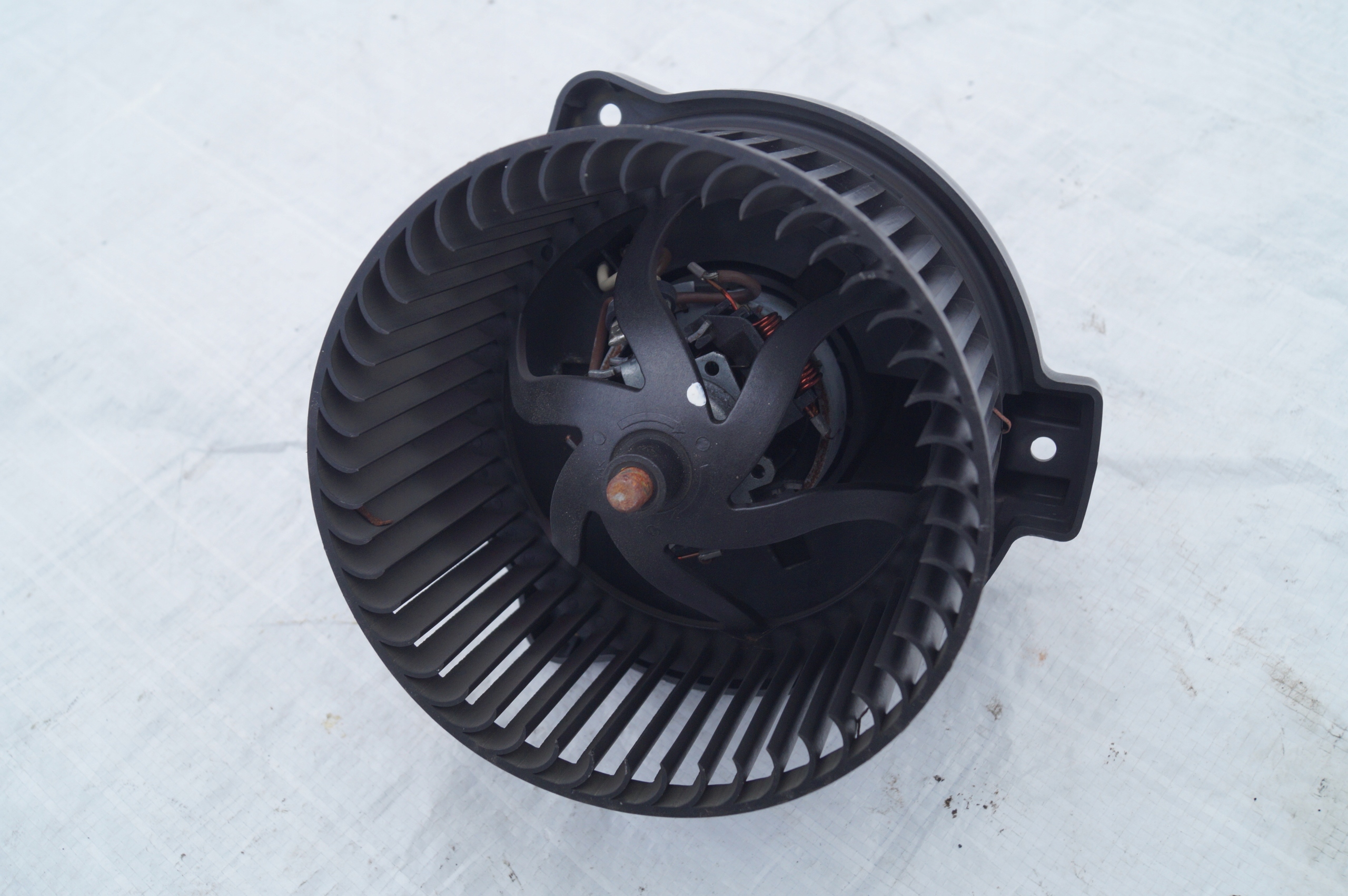 DMUCHAWA WENTYLATOR NAGRZEWNICY BRILLIANCE BS6 Producent części Inny